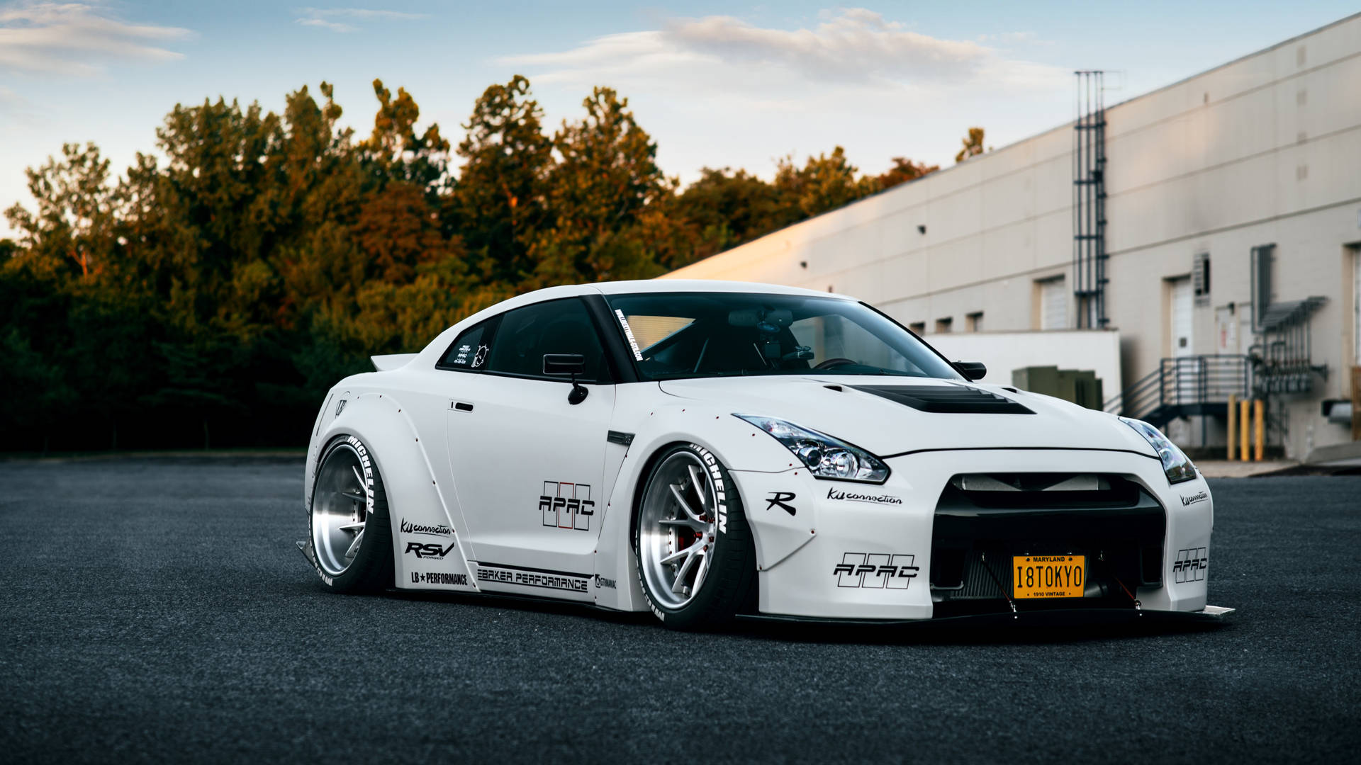 Download I8Tokyo White Nissan GT R 4K