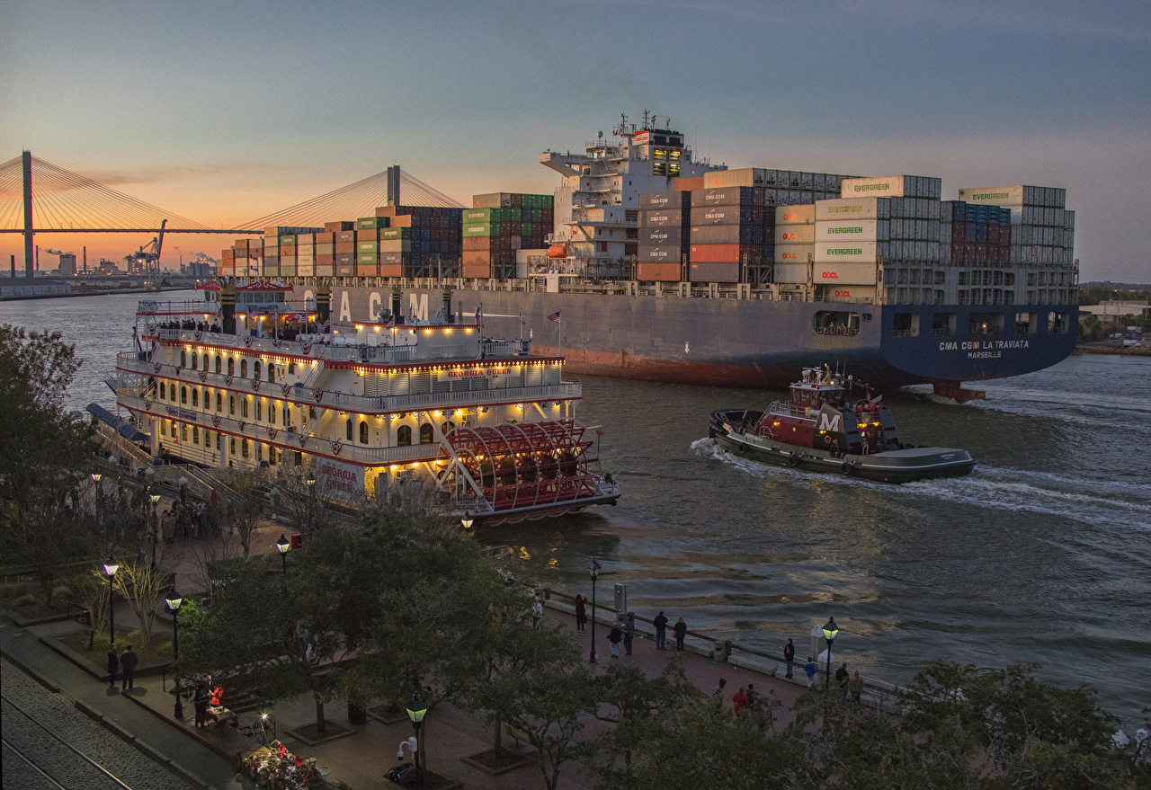 Picture USA Savannah Georgia Ships