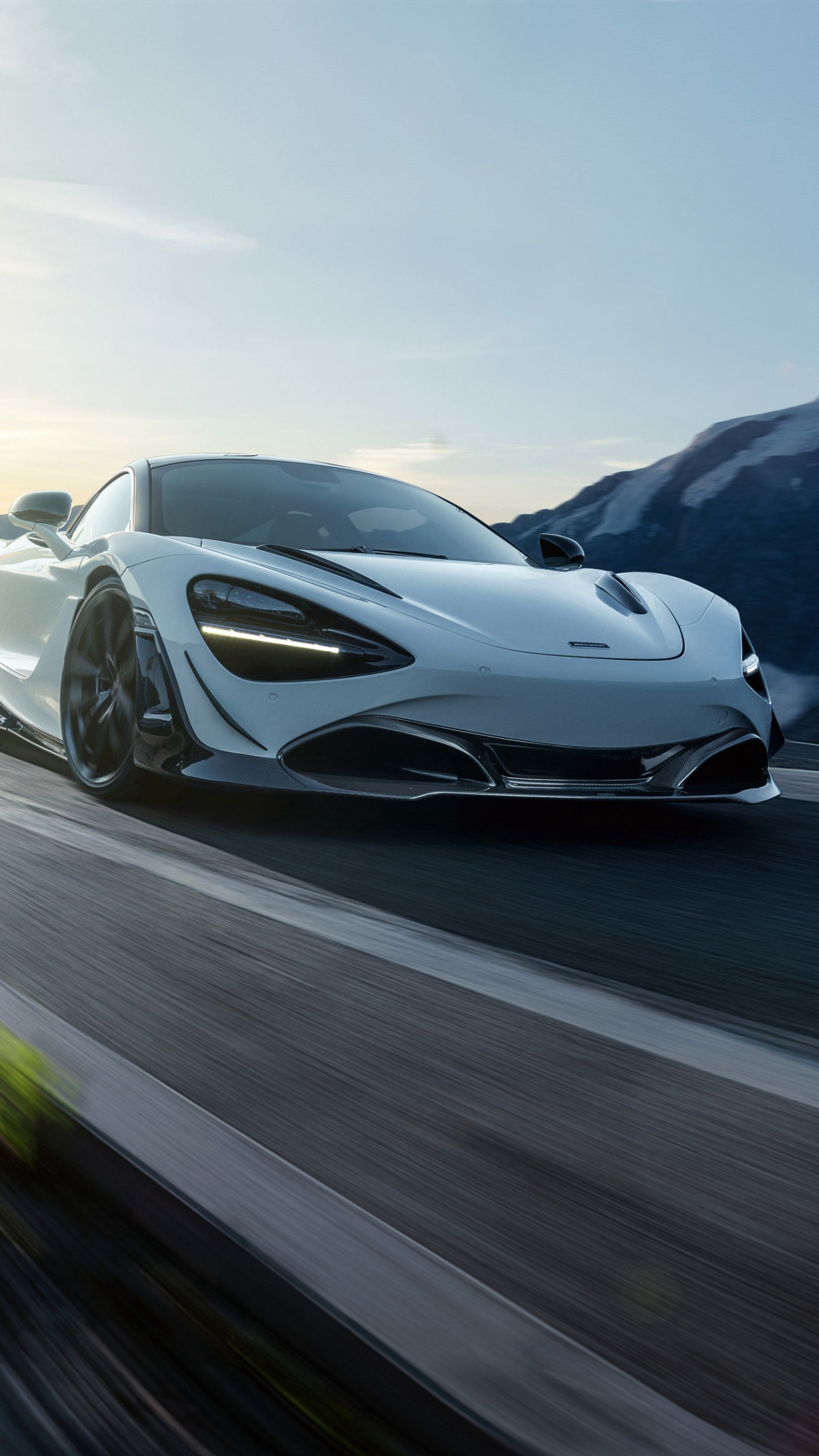 McLaren 720S Phone Wallpaper