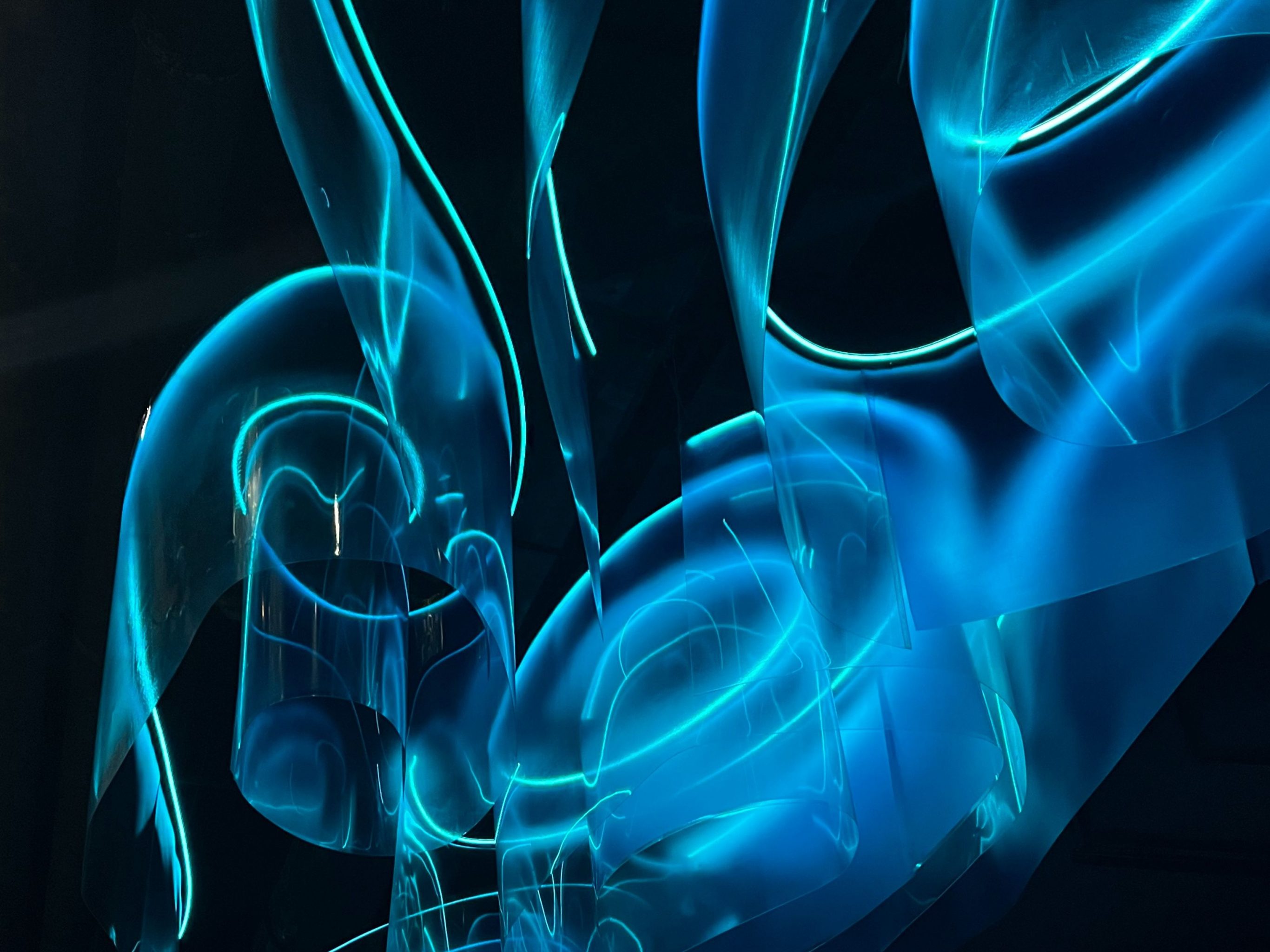 Blue Light Wave iPad Wallpaper