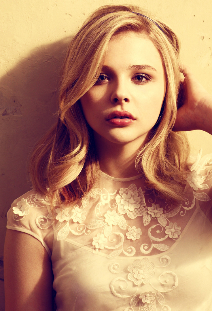 Actress elizabeth olsen beautiful