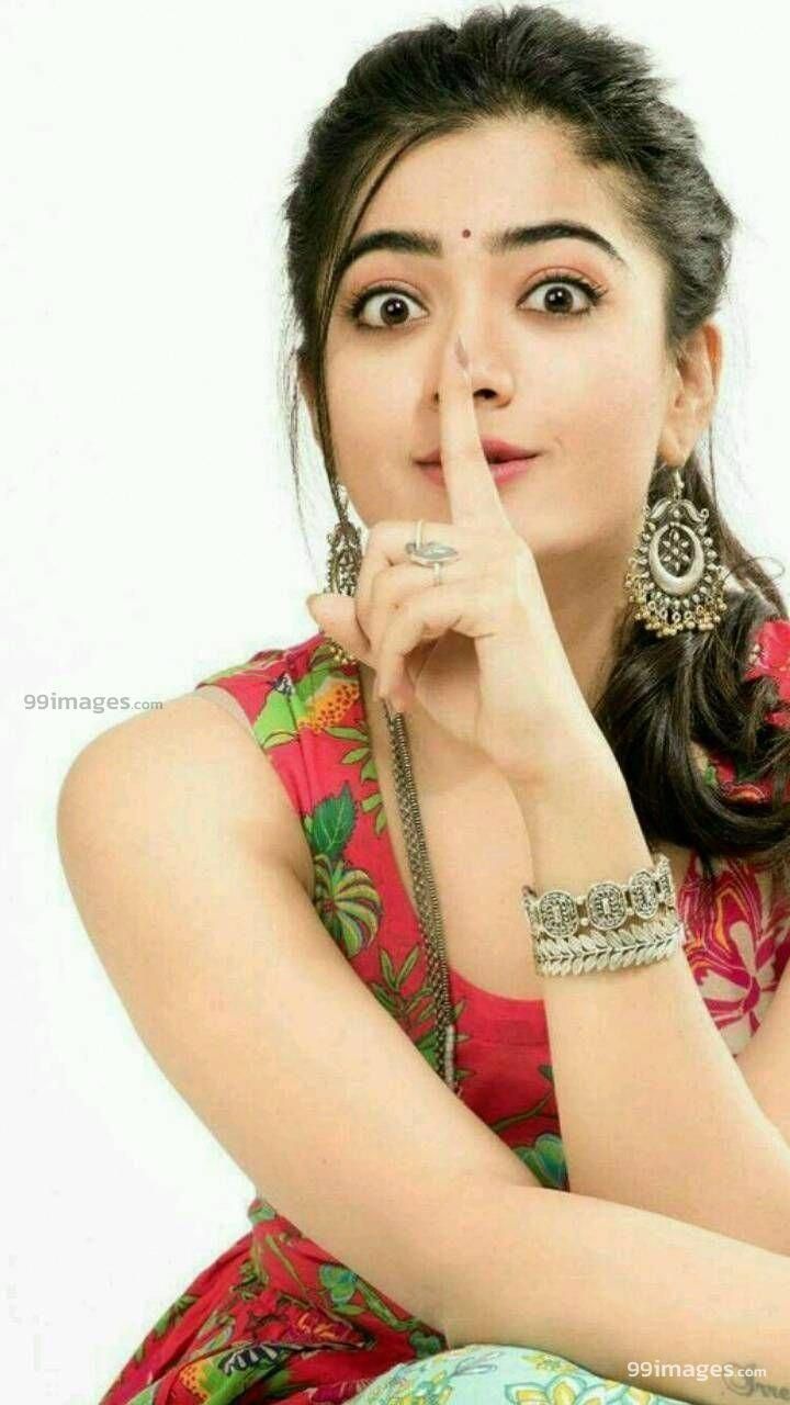 Rashmika mandanna Wallpaper Download
