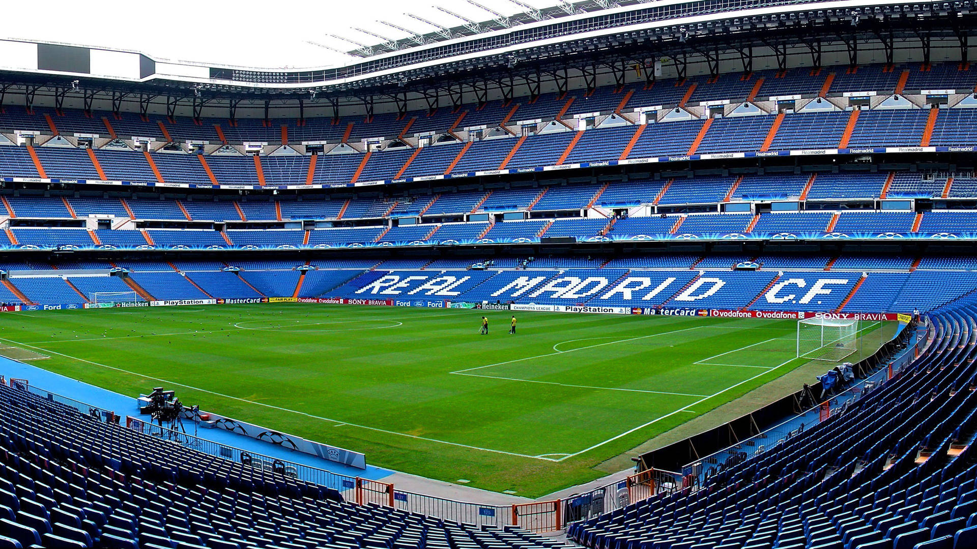 Download Santiago Bernabeu Football