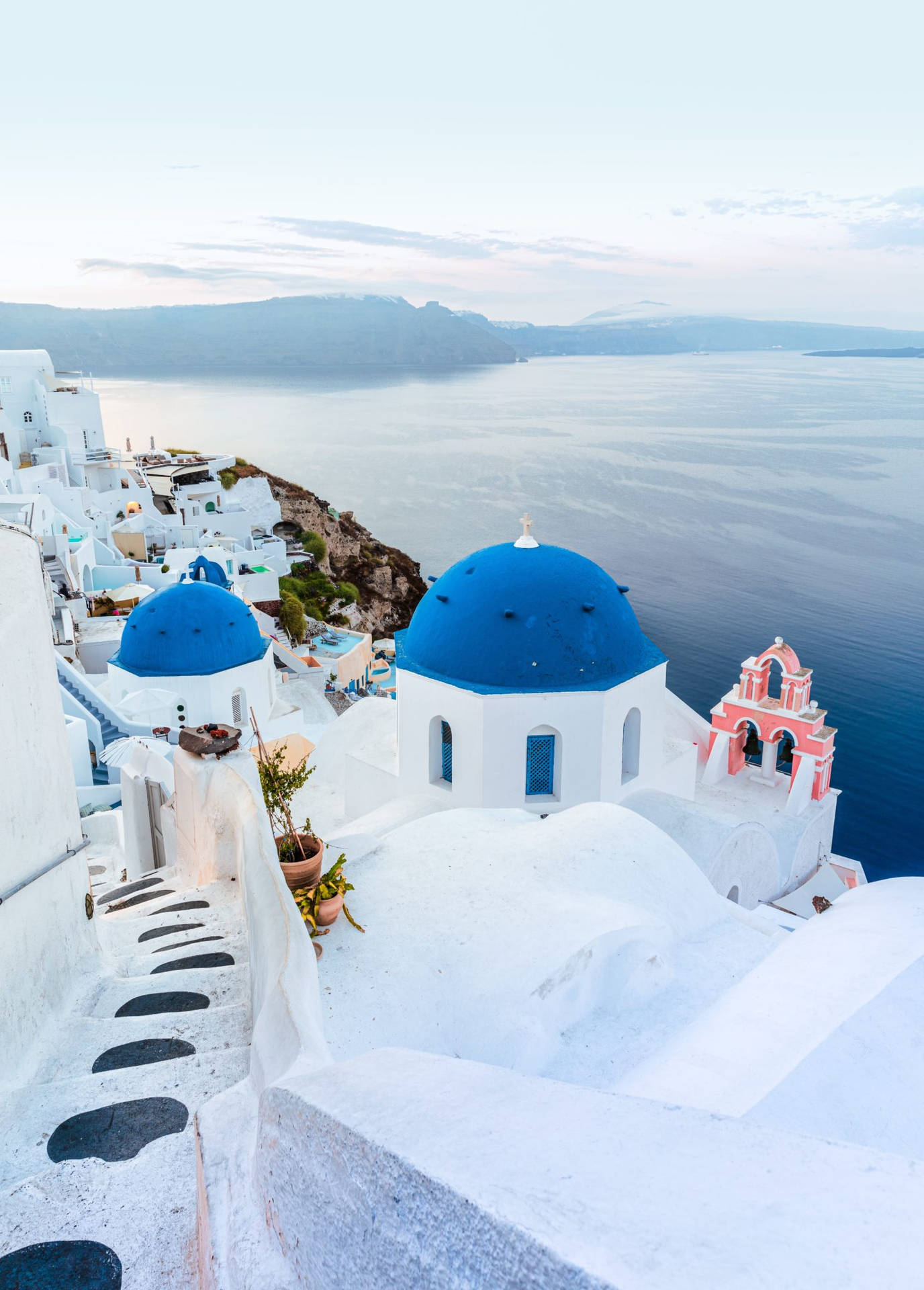 Luxurious Santorini Scenery Wallpaper