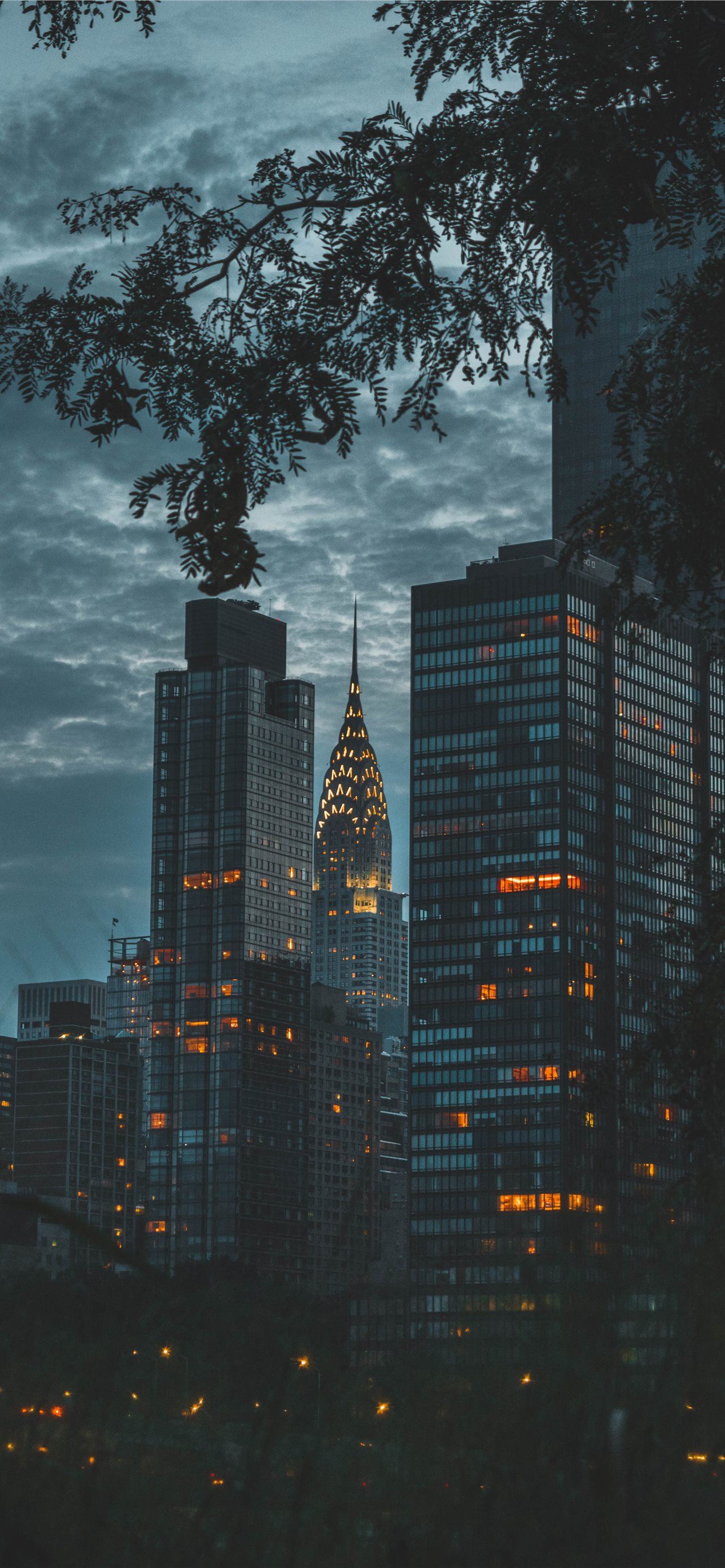 nighttime iPhone Wallpaper