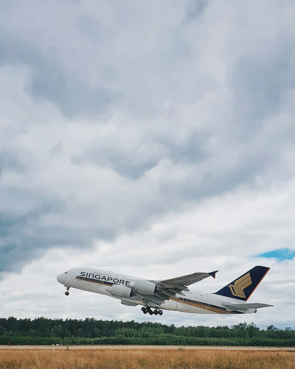 Airbus A380 Picture. Download Free