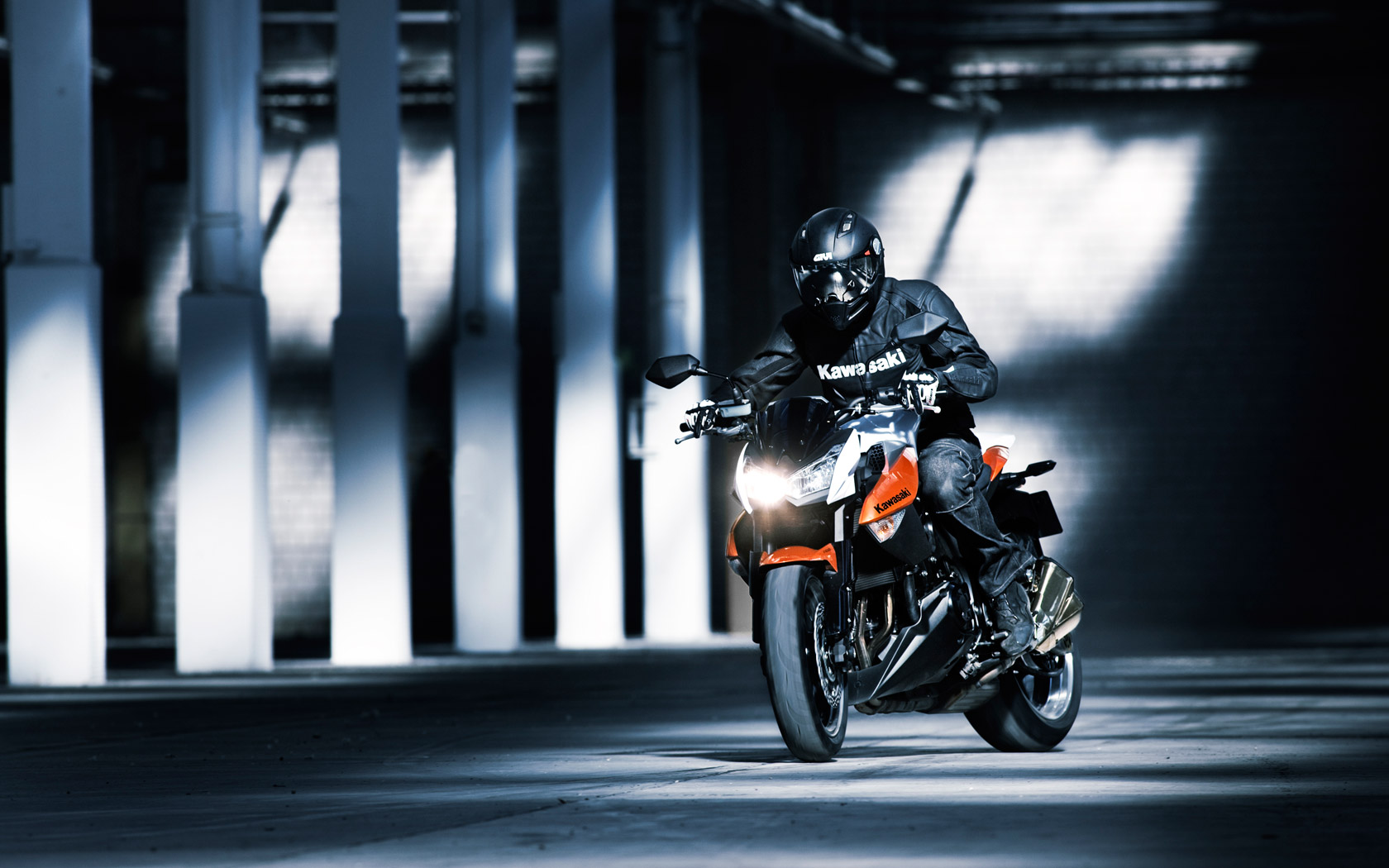 Kawasaki Z1000 High Resolution
