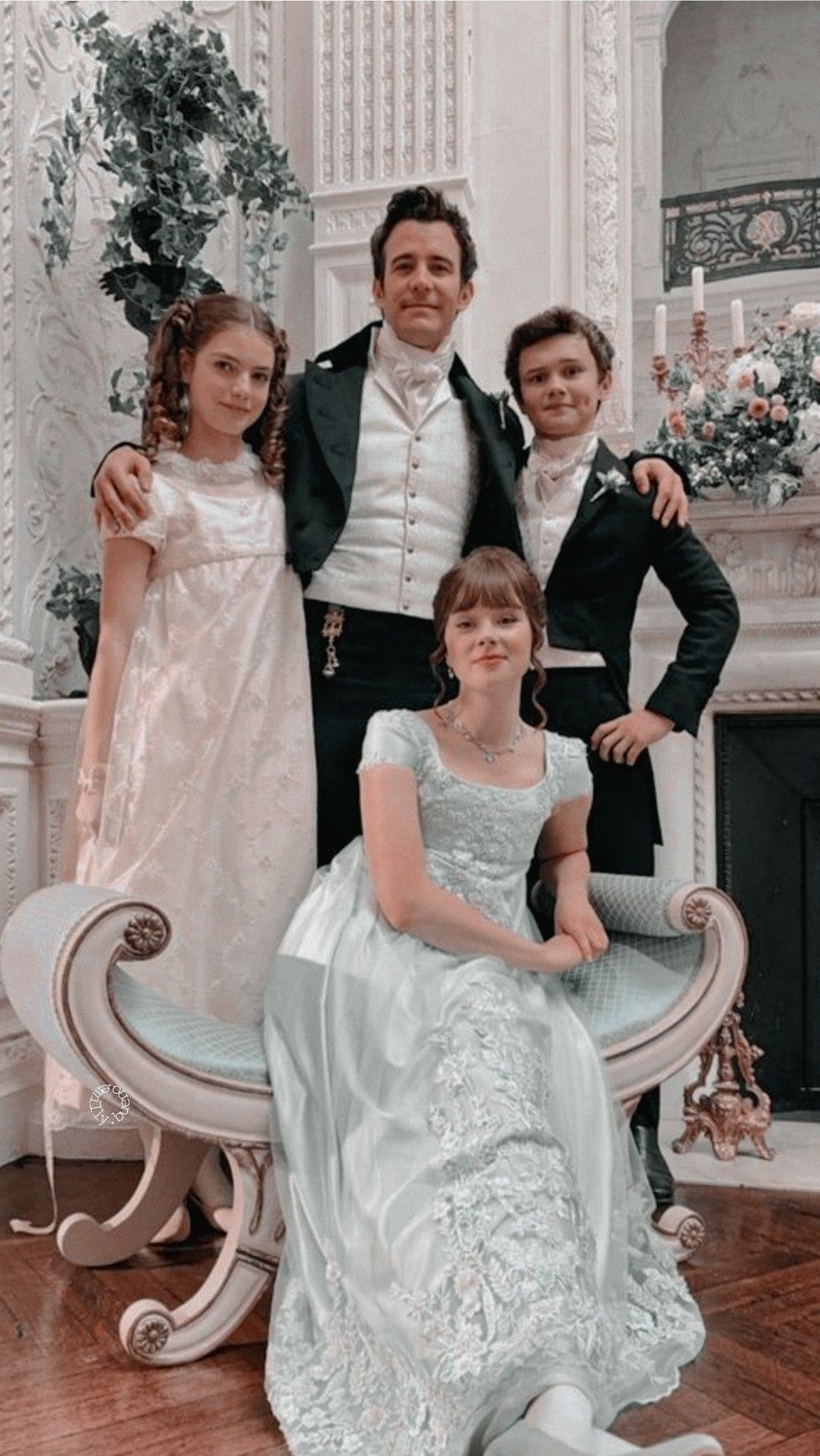 wallpaper bridgertons. Eloise, Gowns