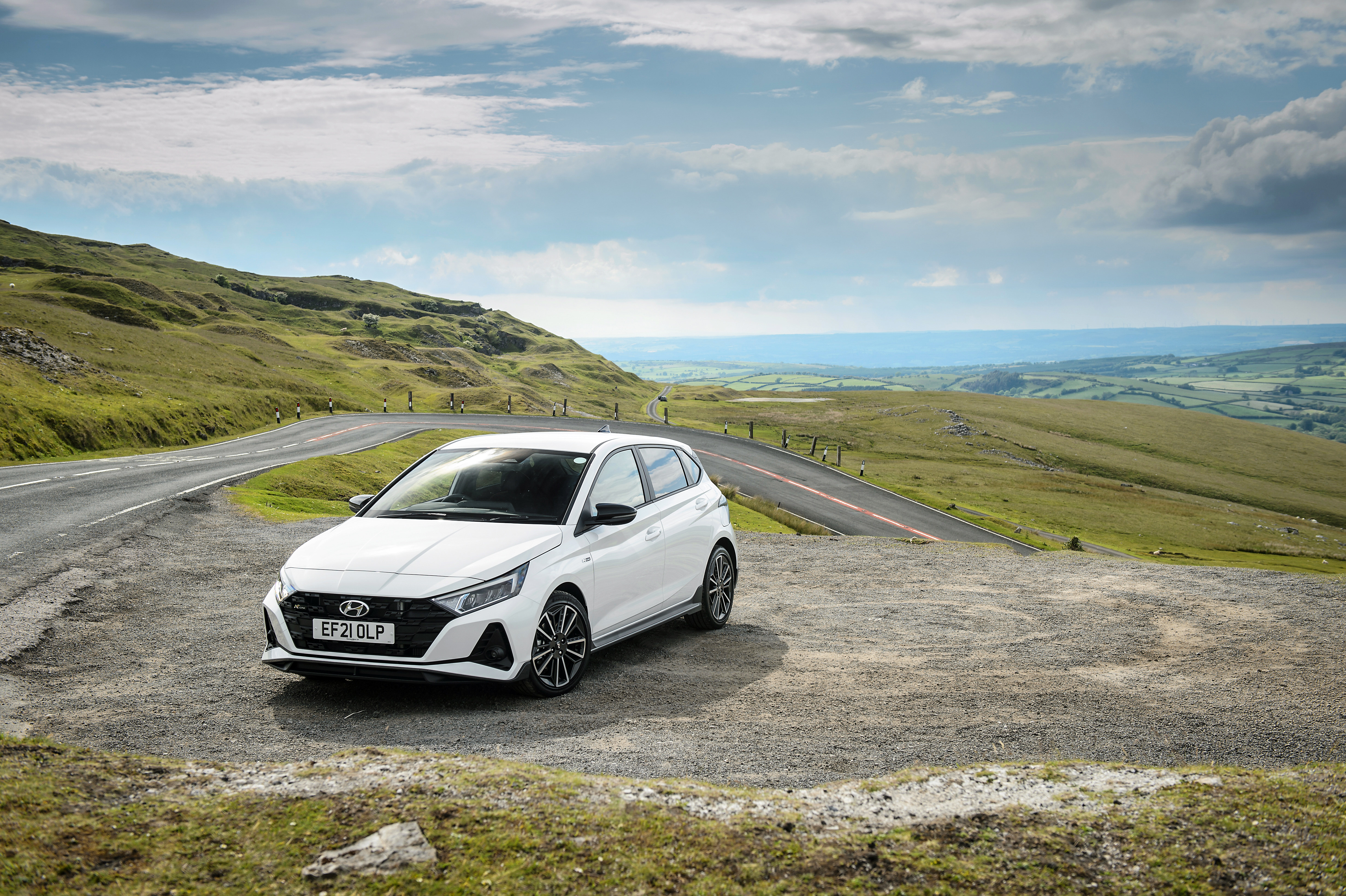 White Hyundai i20 N Line (BC3)