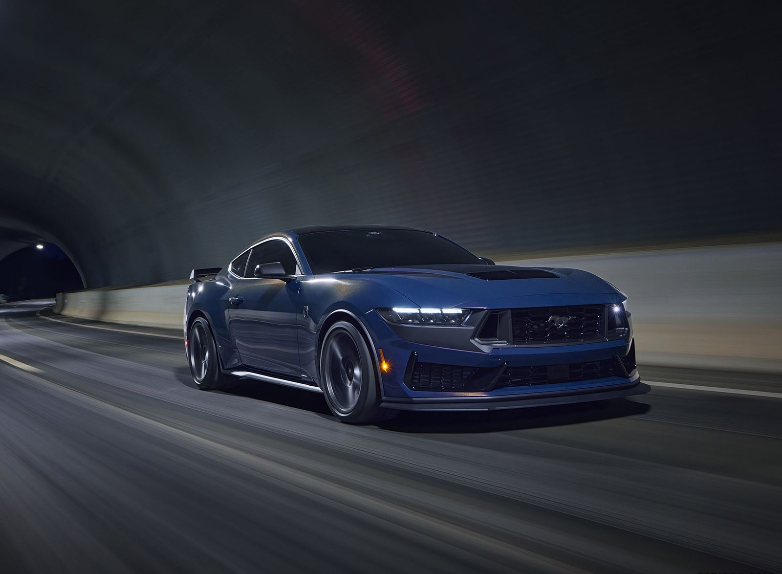 2024 Ford Mustang Dark Horse Wallpaper
