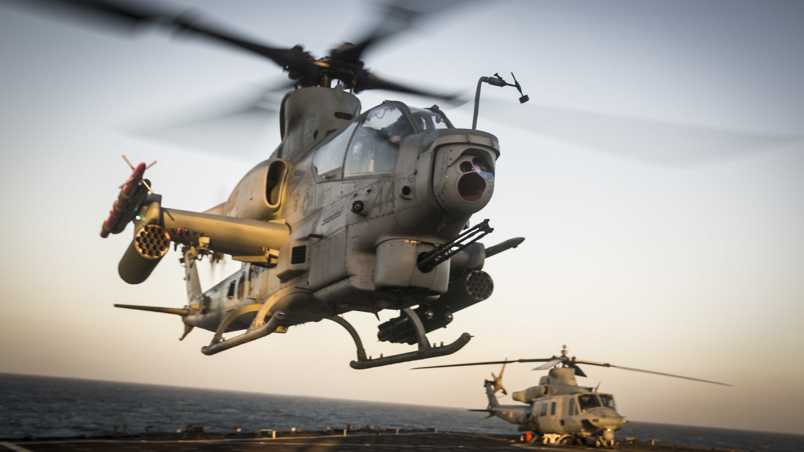 Bell AH 1Z Viper. PACIFIC OCEAN May