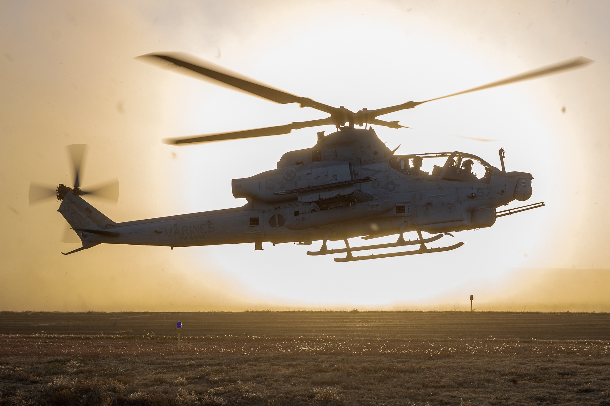 AH 1Z Viper Maintenance And UH 1Y Venom