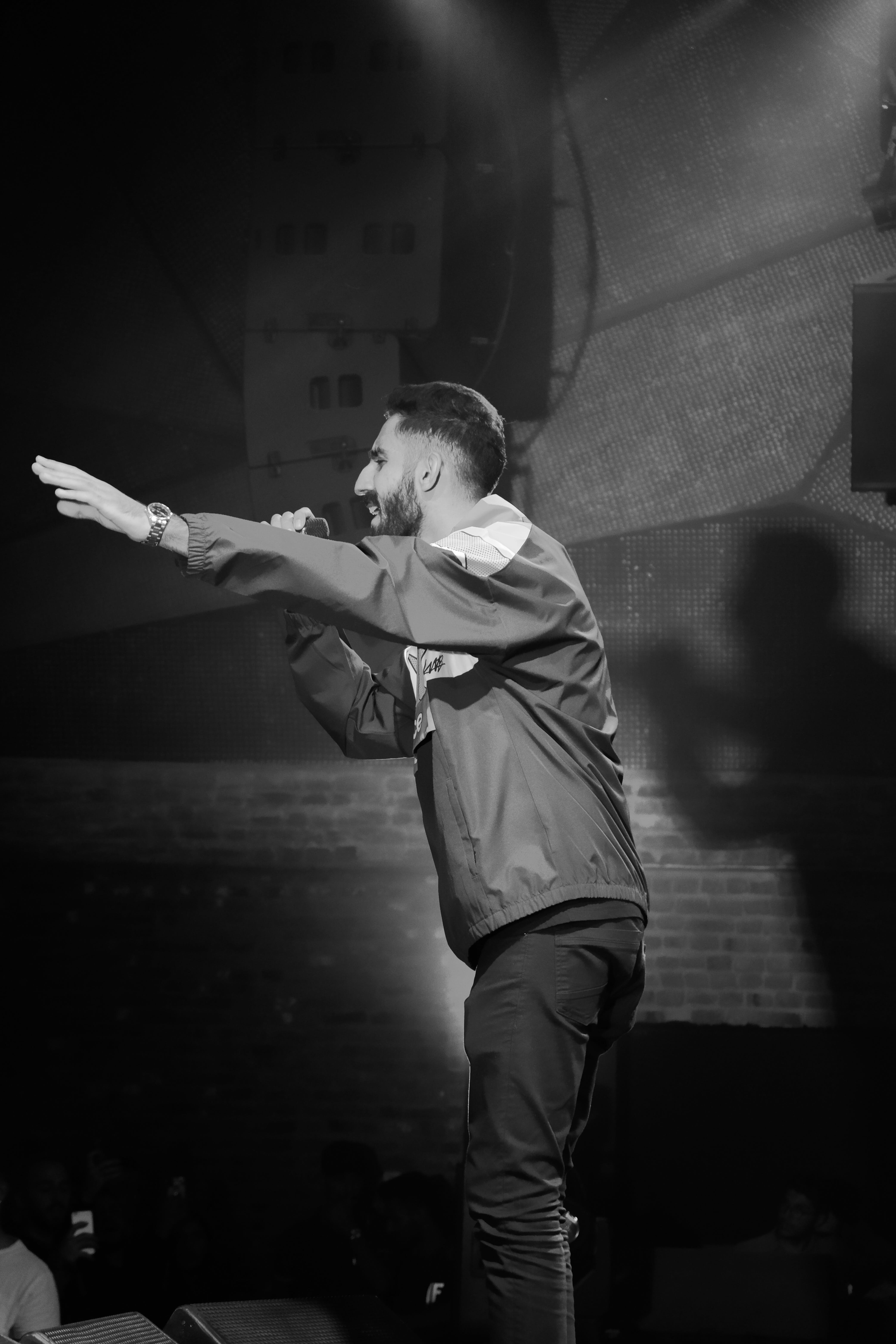 Stand Up Comedy Photo, Download