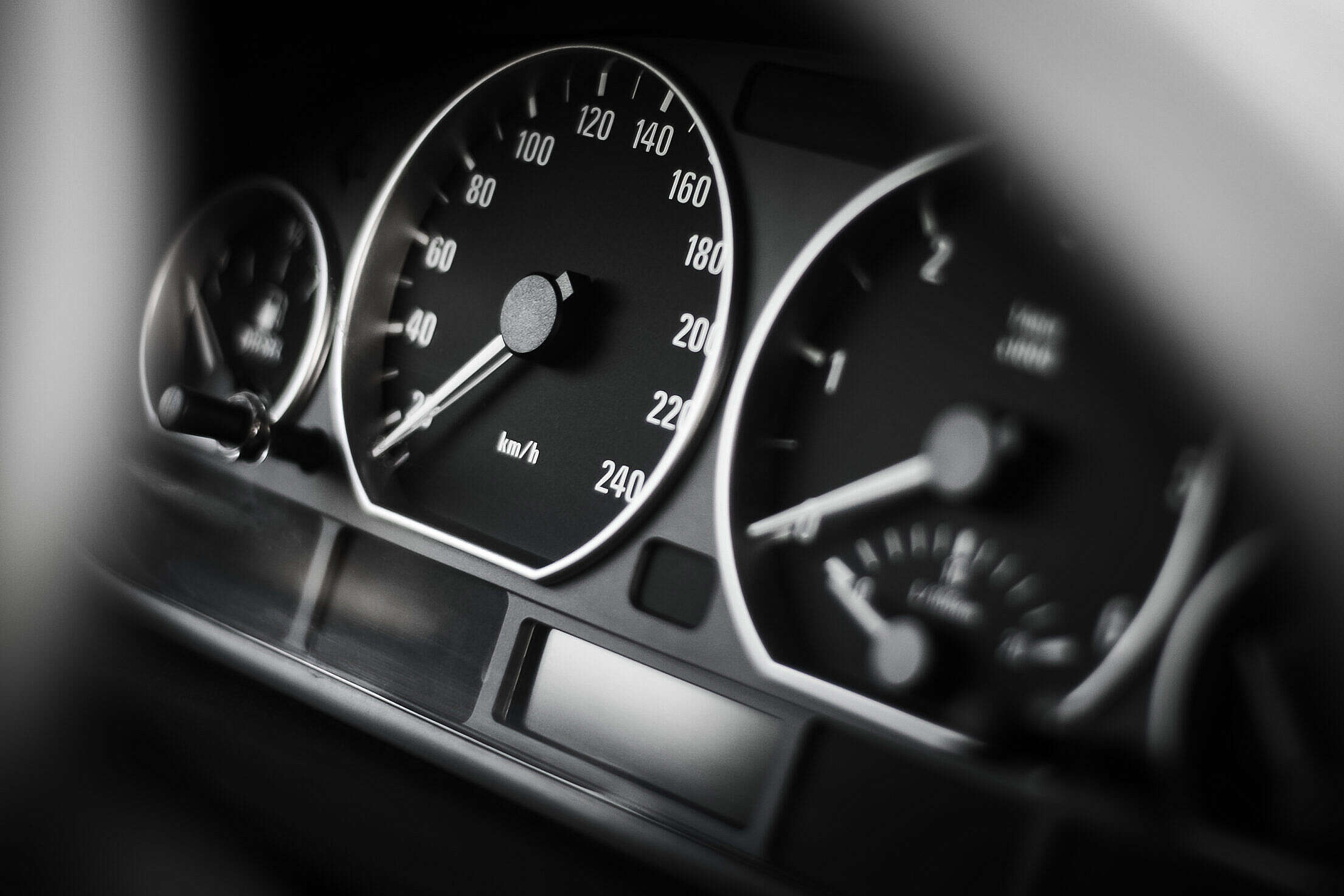 BMW Speed O Meter Free
