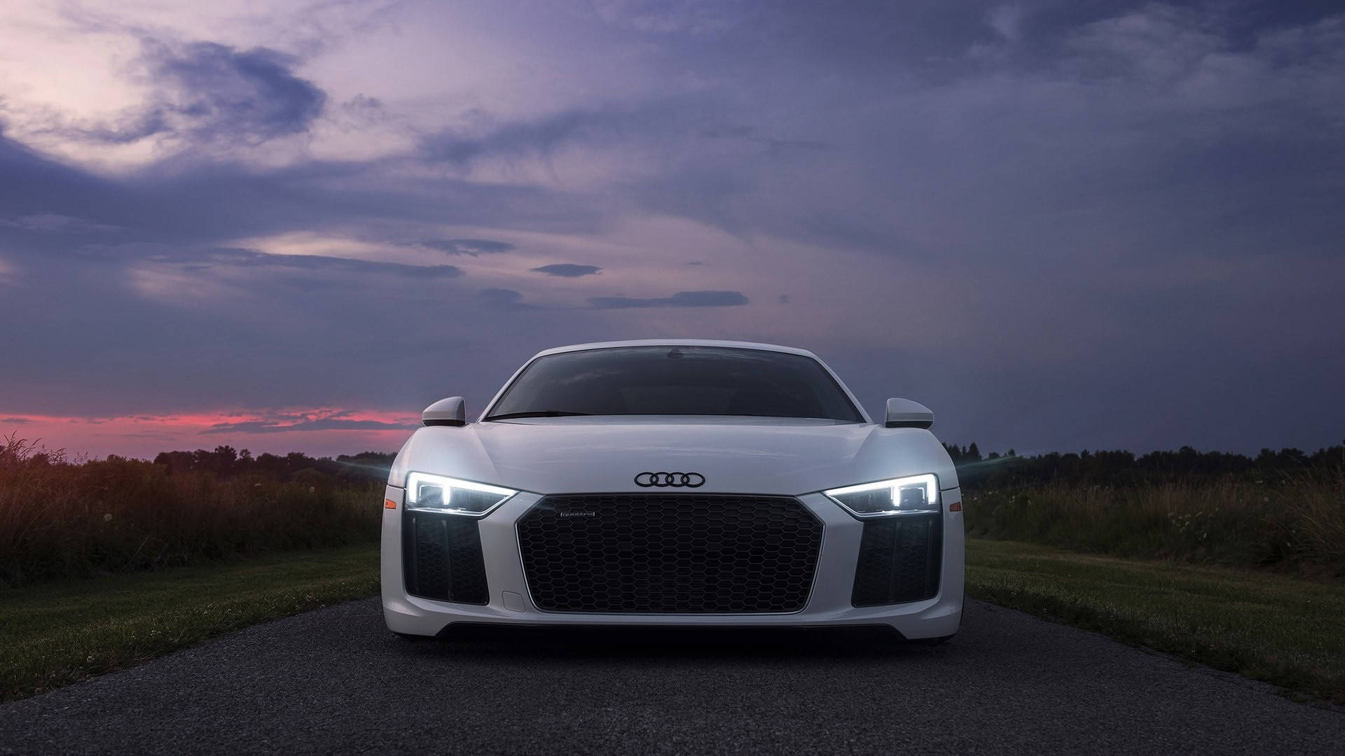 R8 Wallpaper