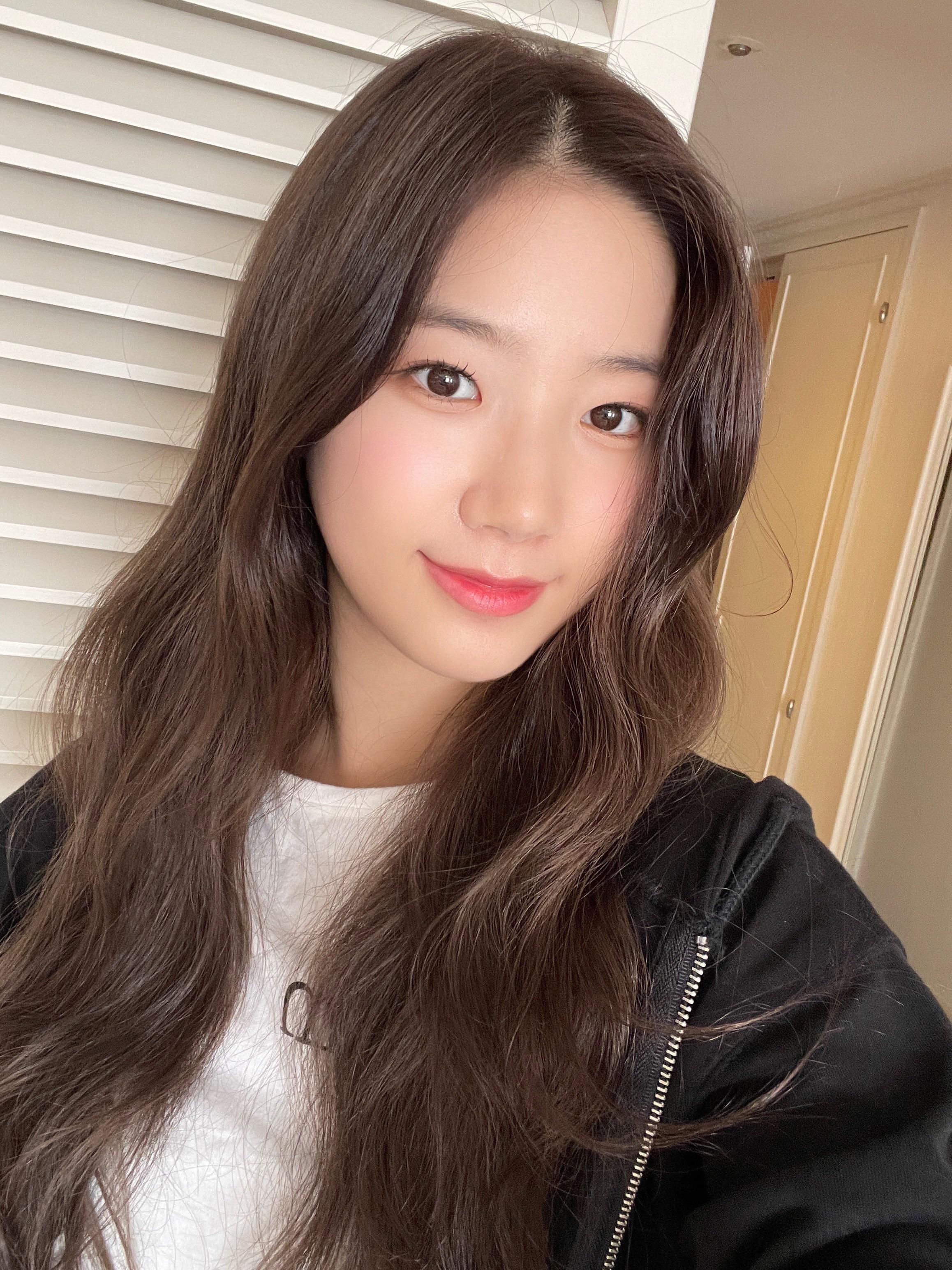 LE SSERAFIM Weverse Update