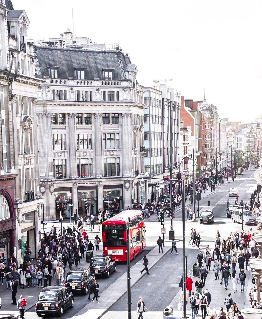 Busy days in a sunny Oxford Street