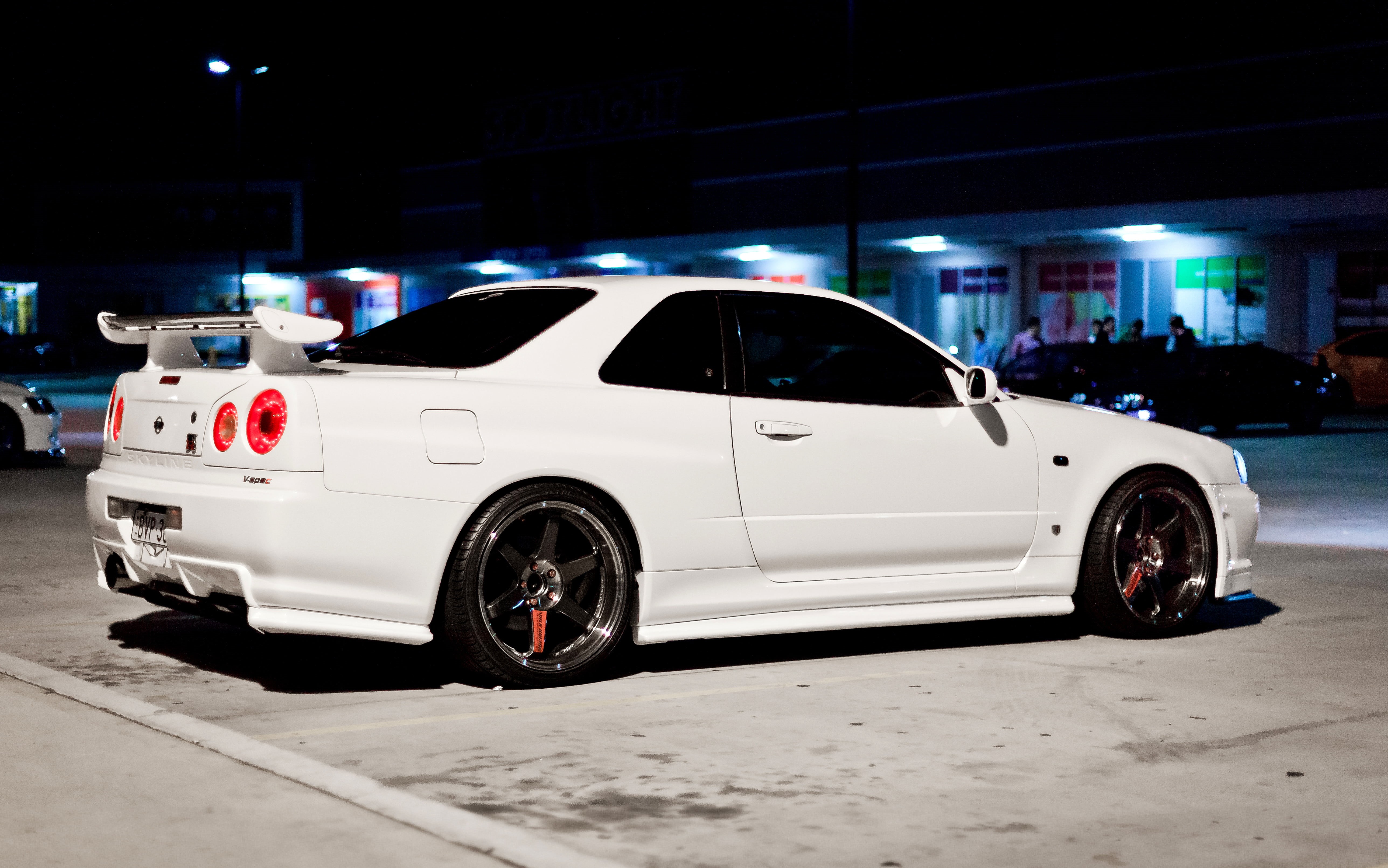 editorial, Nissan Skyline, architecture