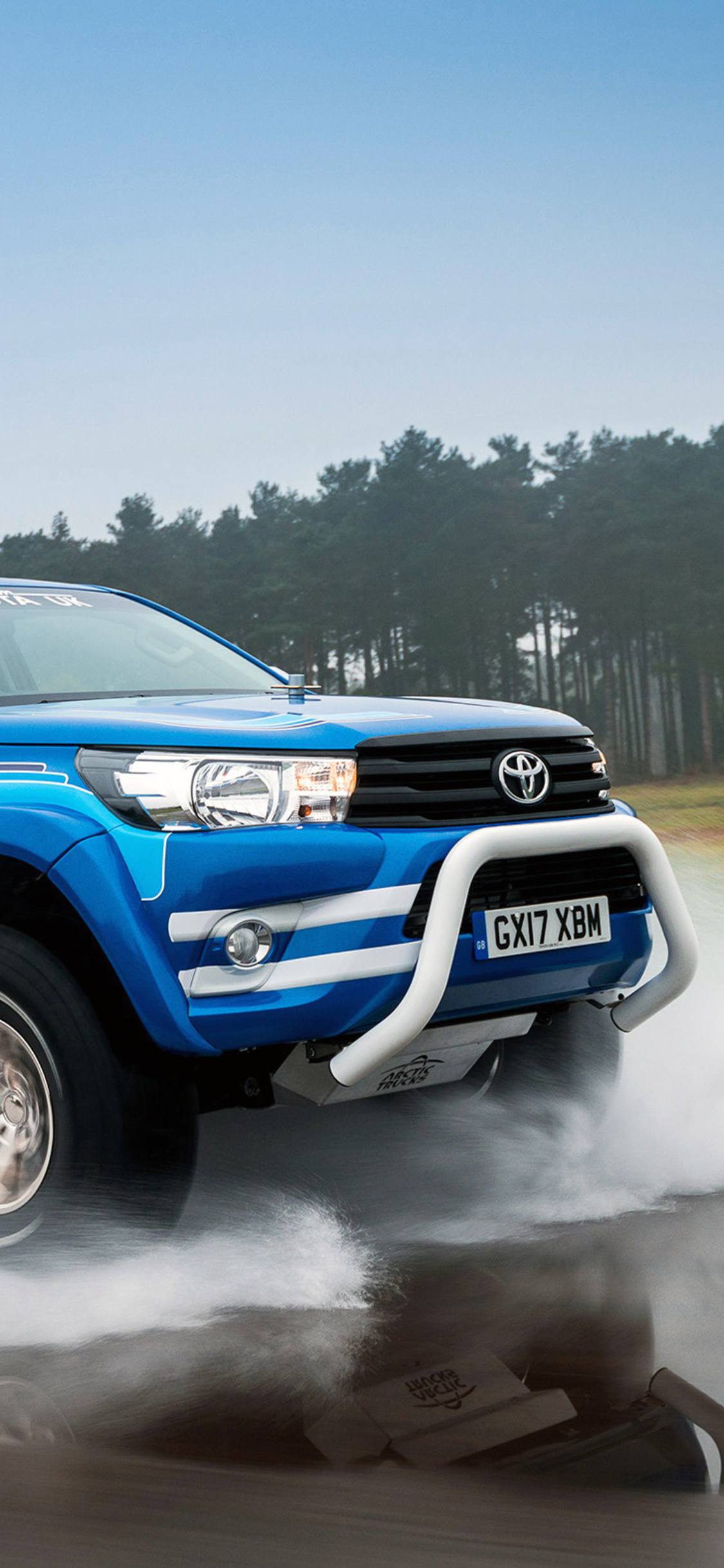 Toyota Hilux Bruiser