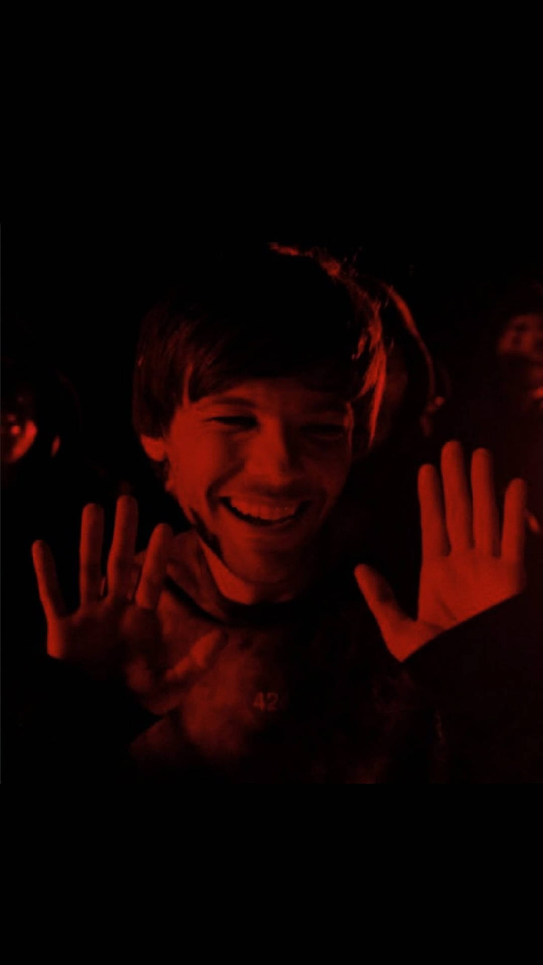 Red Louis Tomlinson Wallpaper