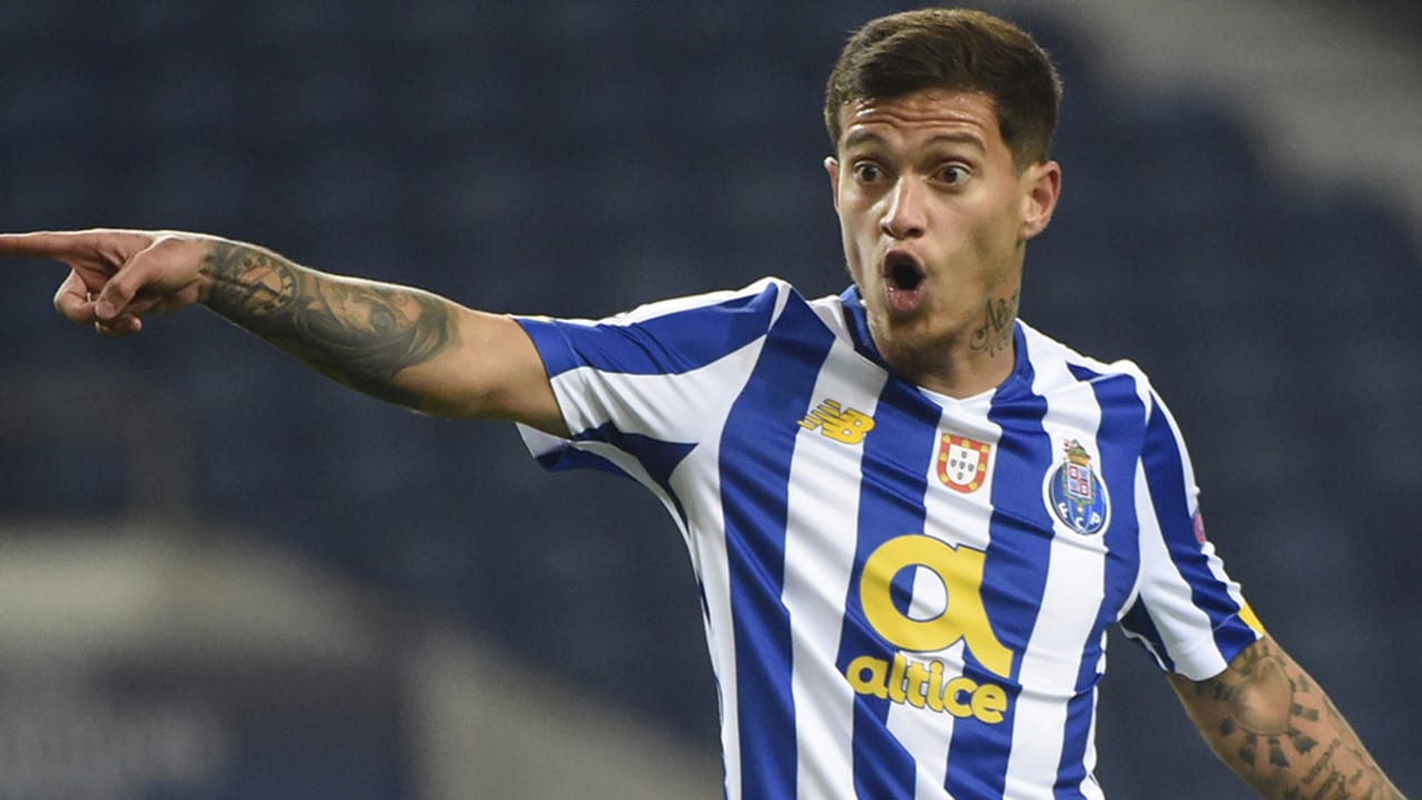 FC Porto midfielder Otavio