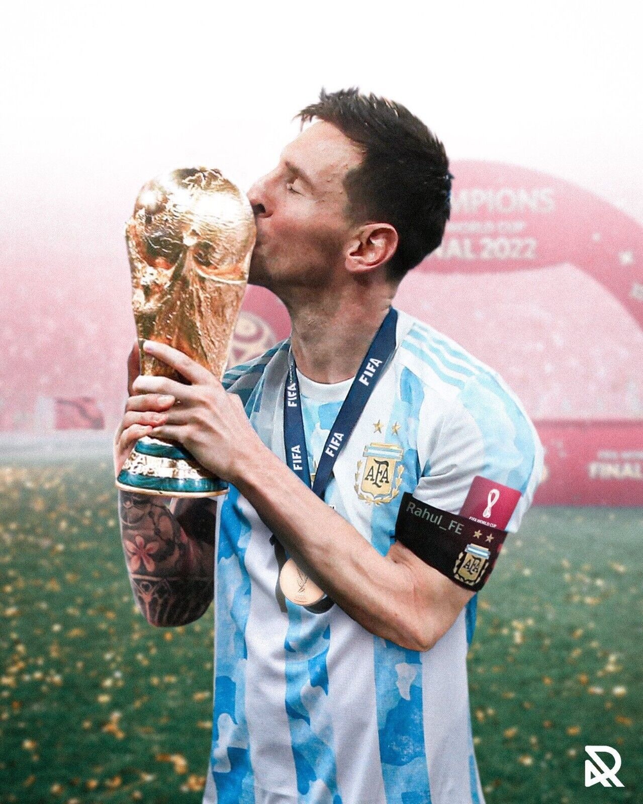 Lionel Messi Kissing The World Cup Trophy Wallpapers - Wallpaper Cave