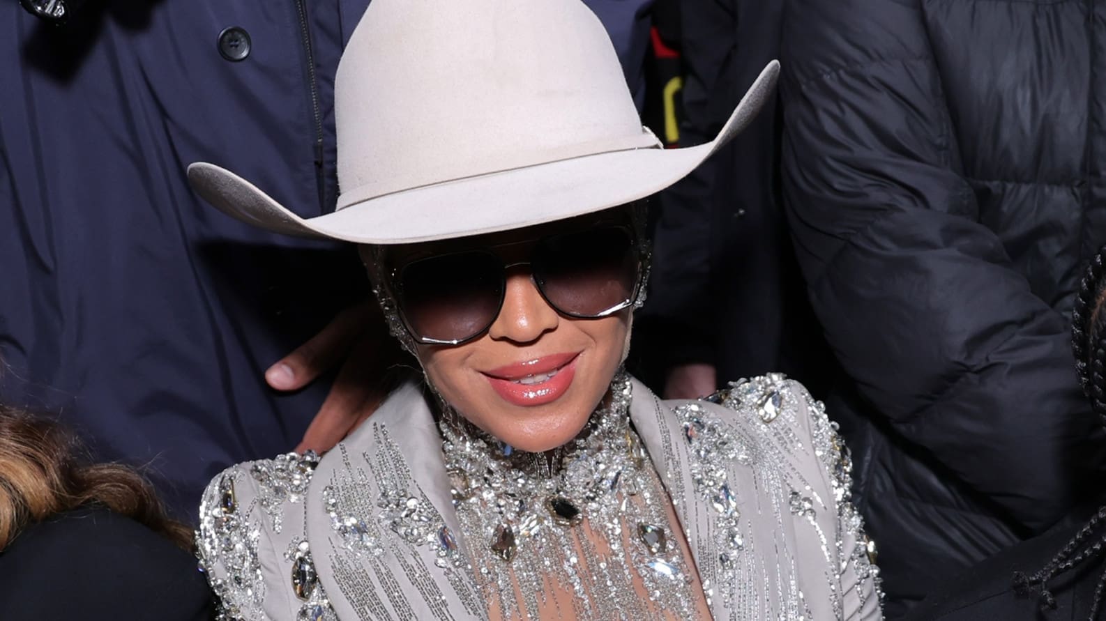 ESSENCE' March April 2024 Cover