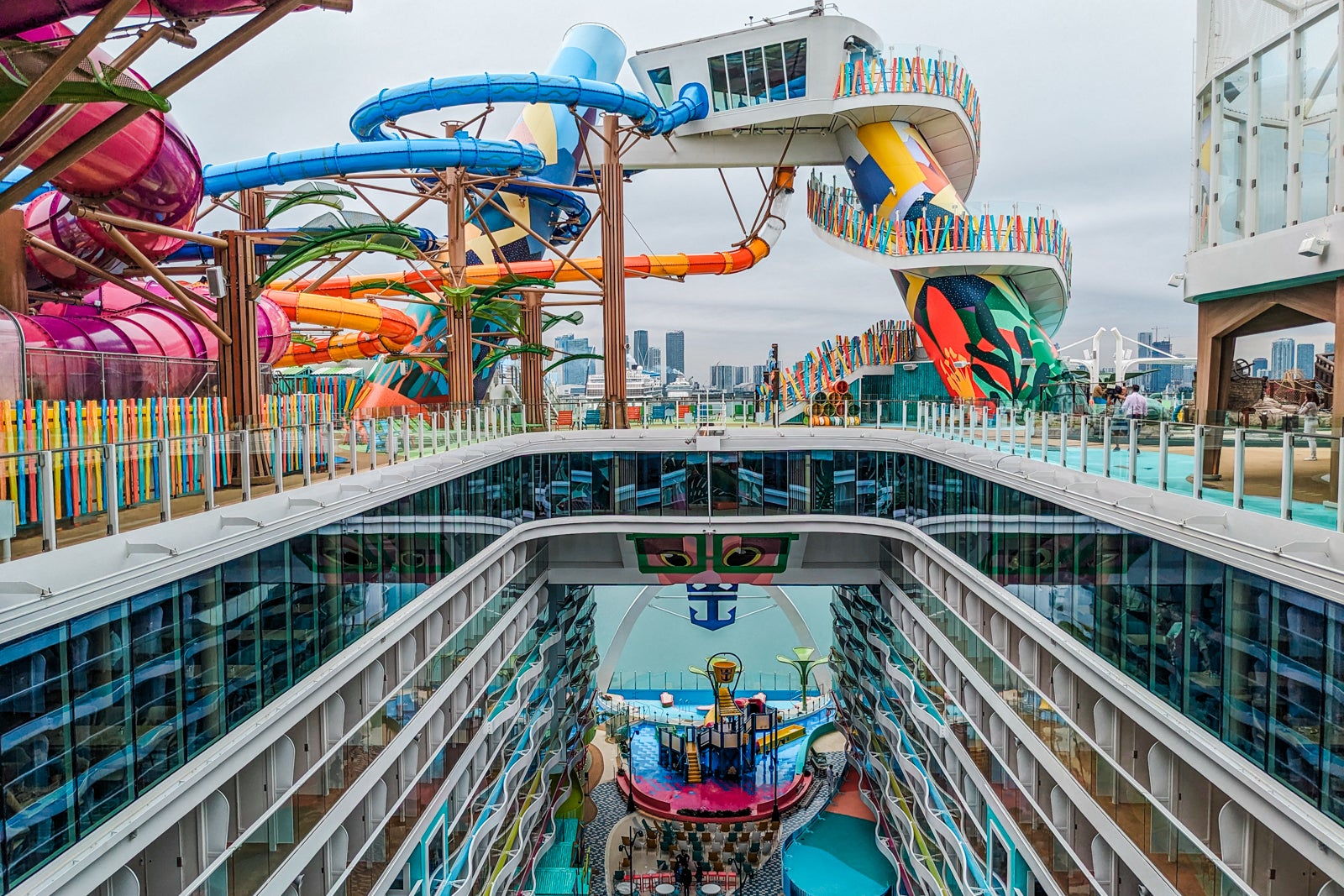 Icon of the Seas preview: Photo