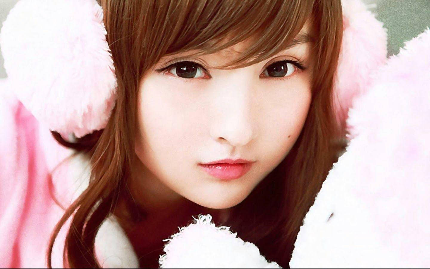 Download Korean Girl Wearing Pink Ear