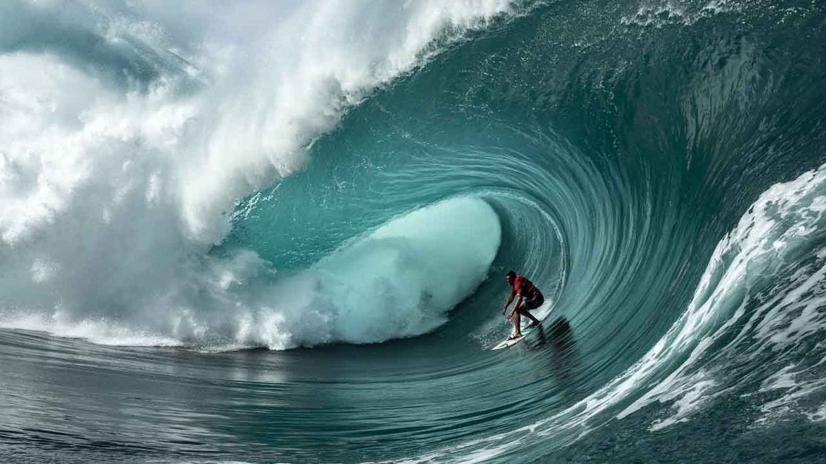 Visiting Teahupoo, Tahiti's World