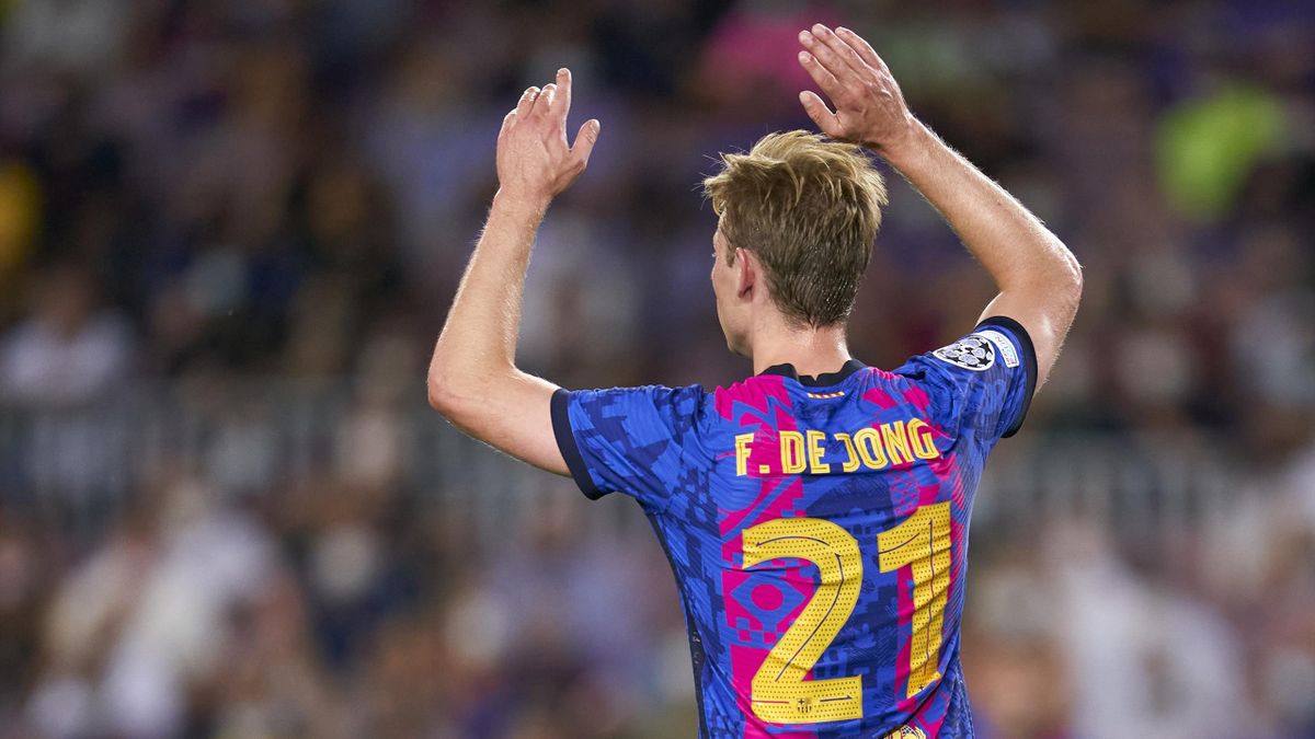Barcelona midfielder Frenkie de Jong
