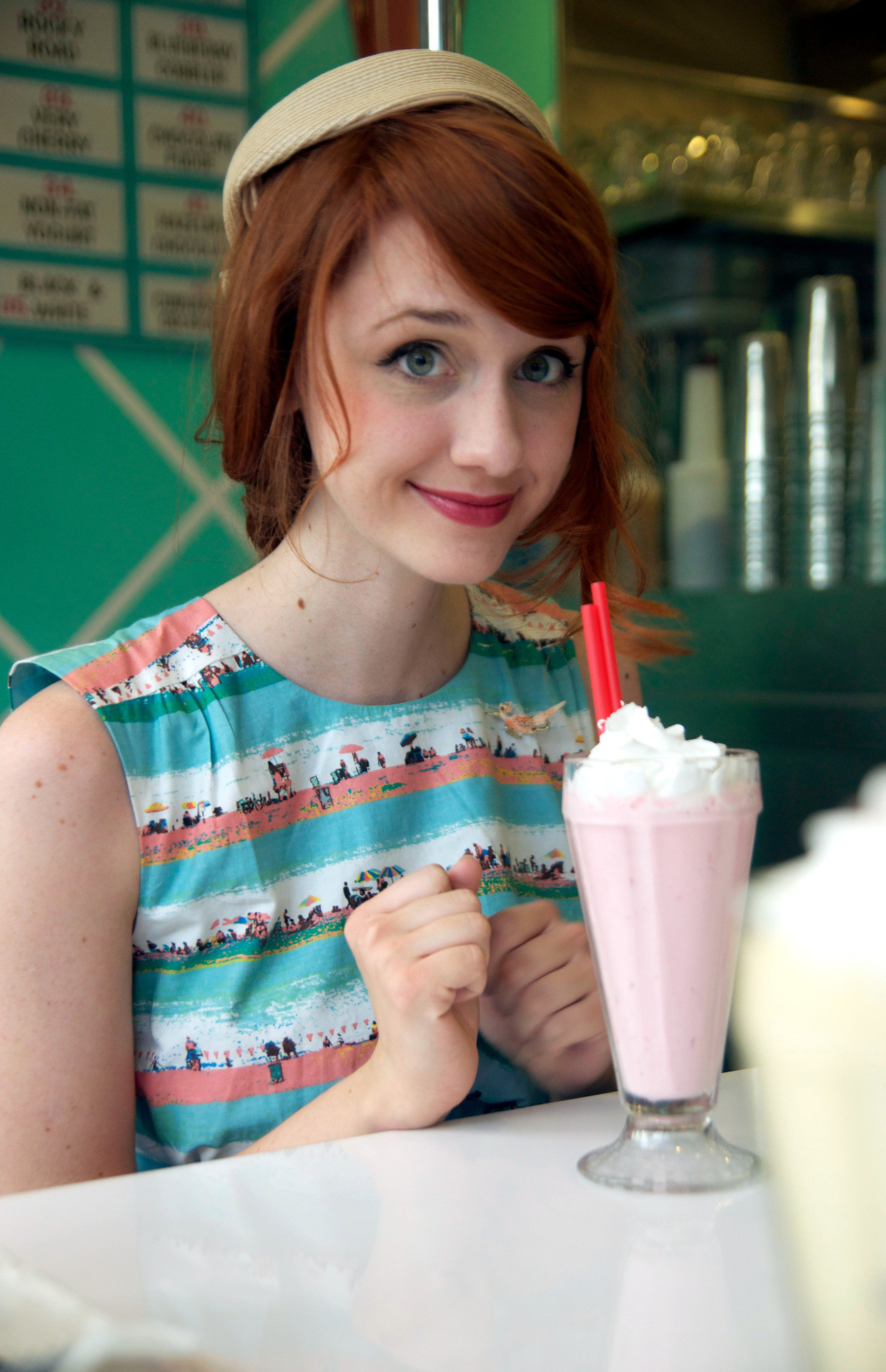 Laura Spencer iPhone Wallpaper