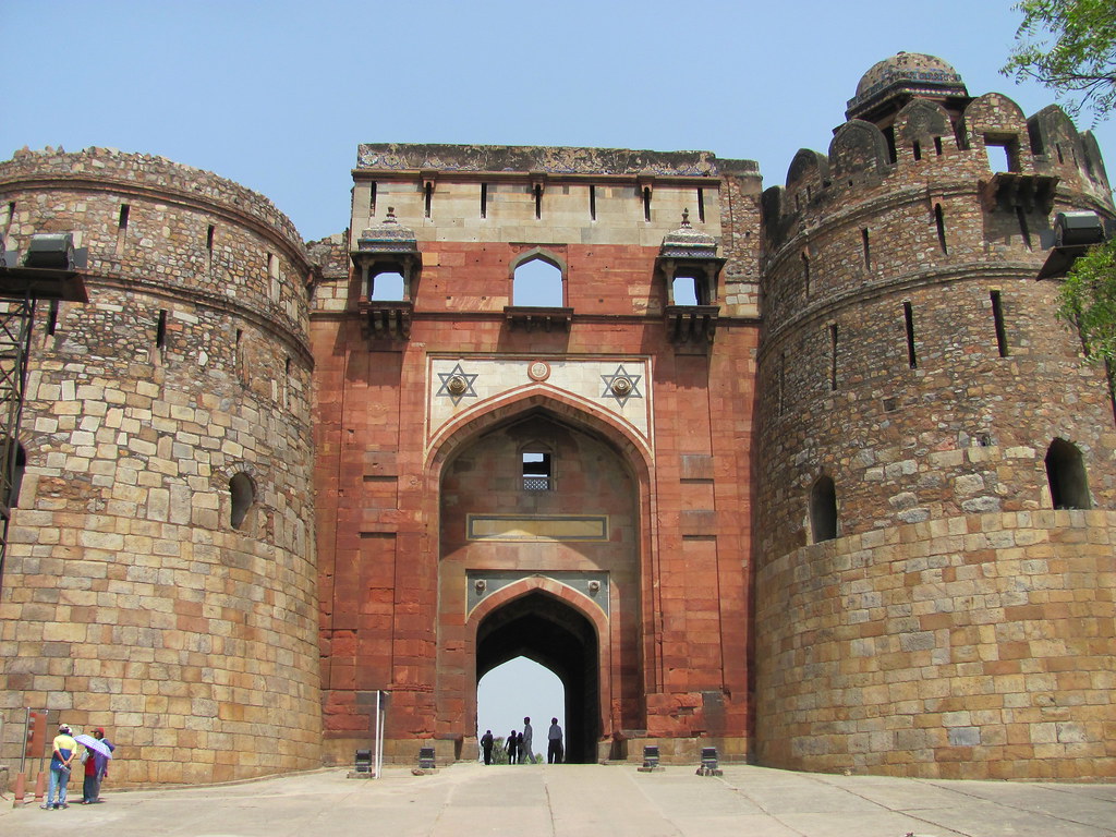 Purana Quilla (Old Fort). West Gate