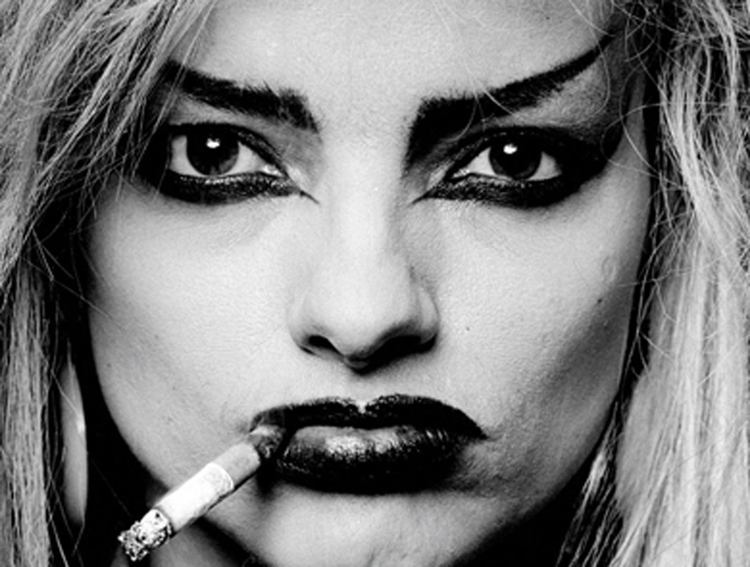 Nina Hagen. Anthony Kiedis.net