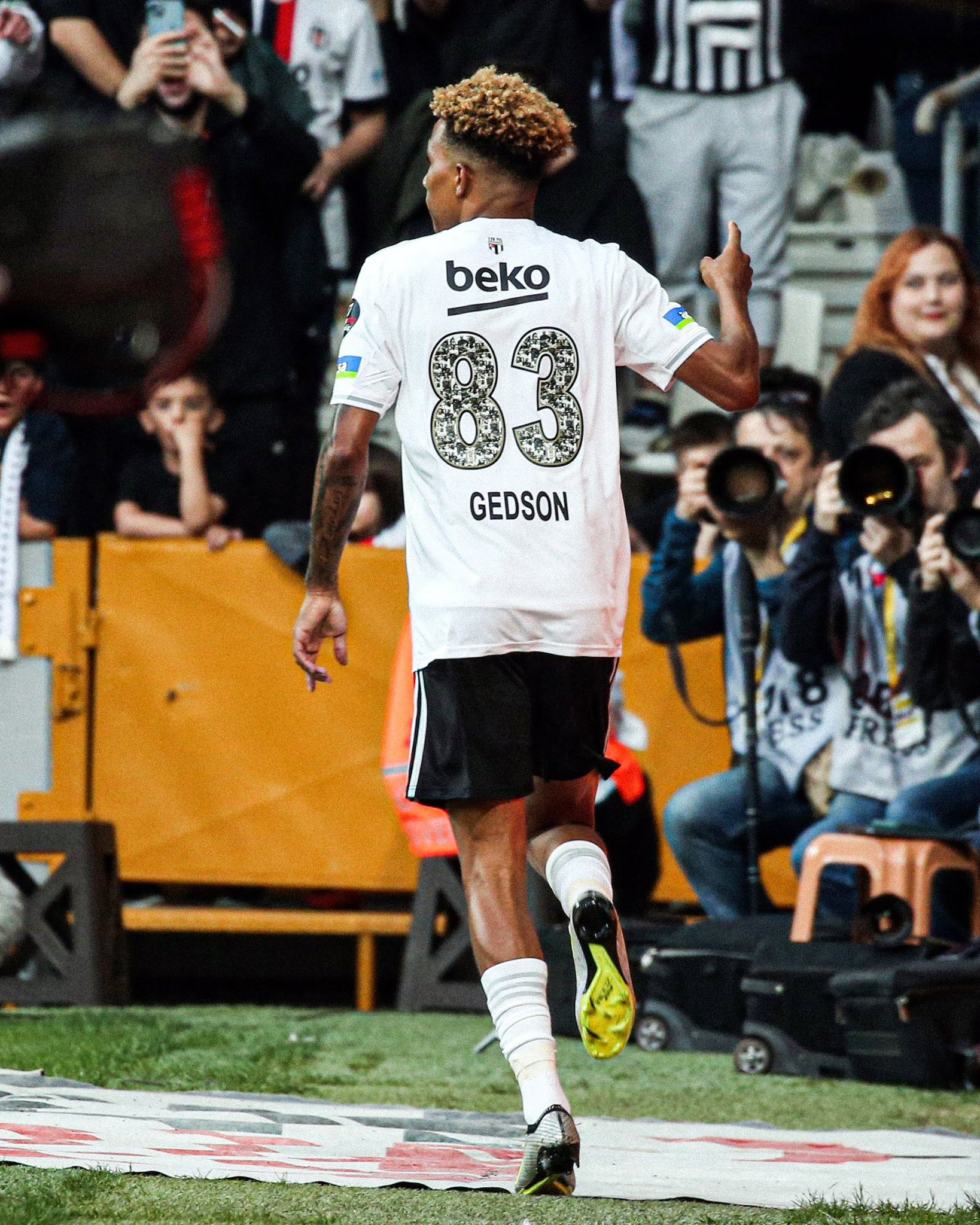 Depar Sports - ⚪⚫ Beşiktaş, Gedson