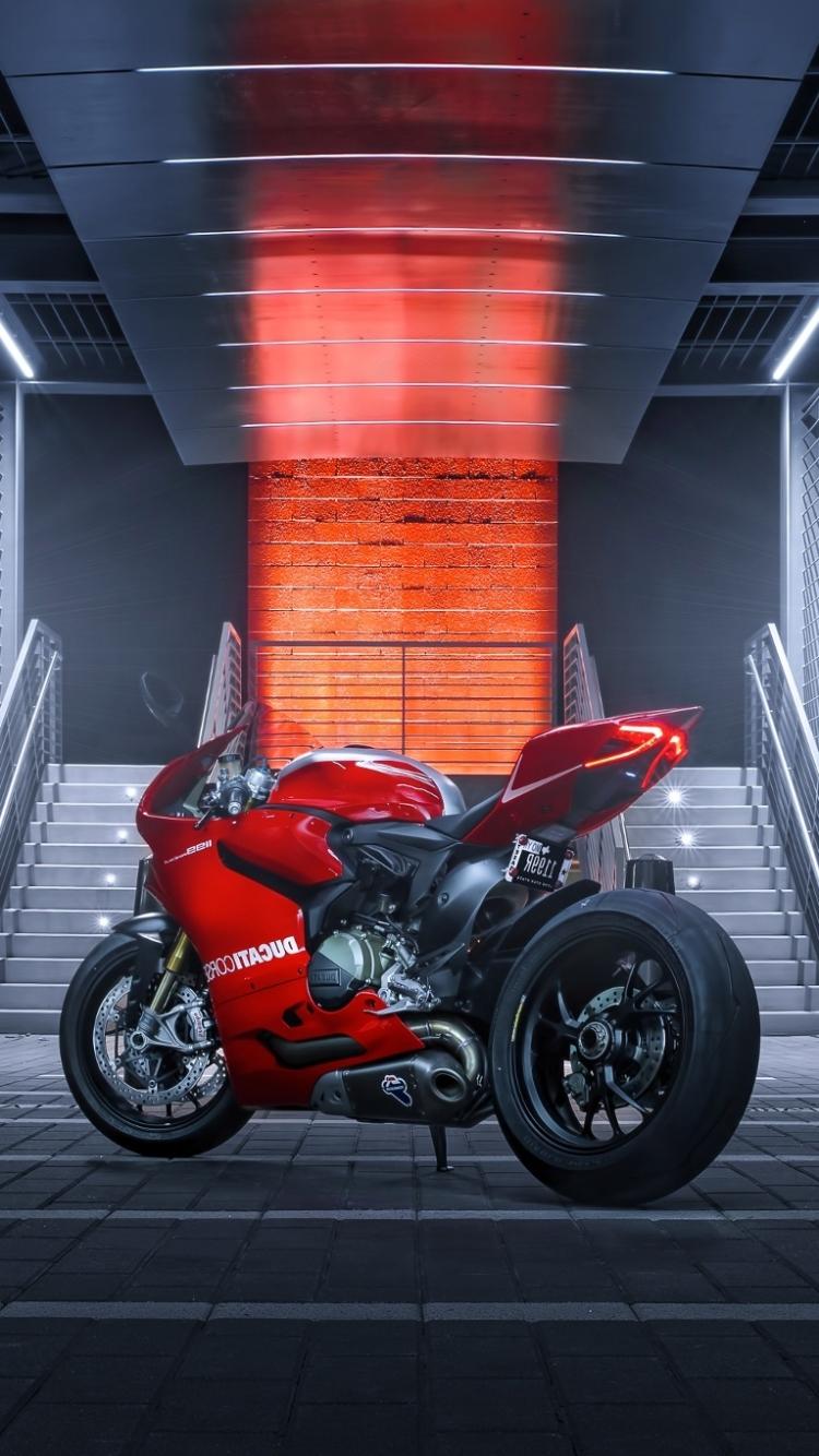 Ducati Motorcycle iPhone & Android