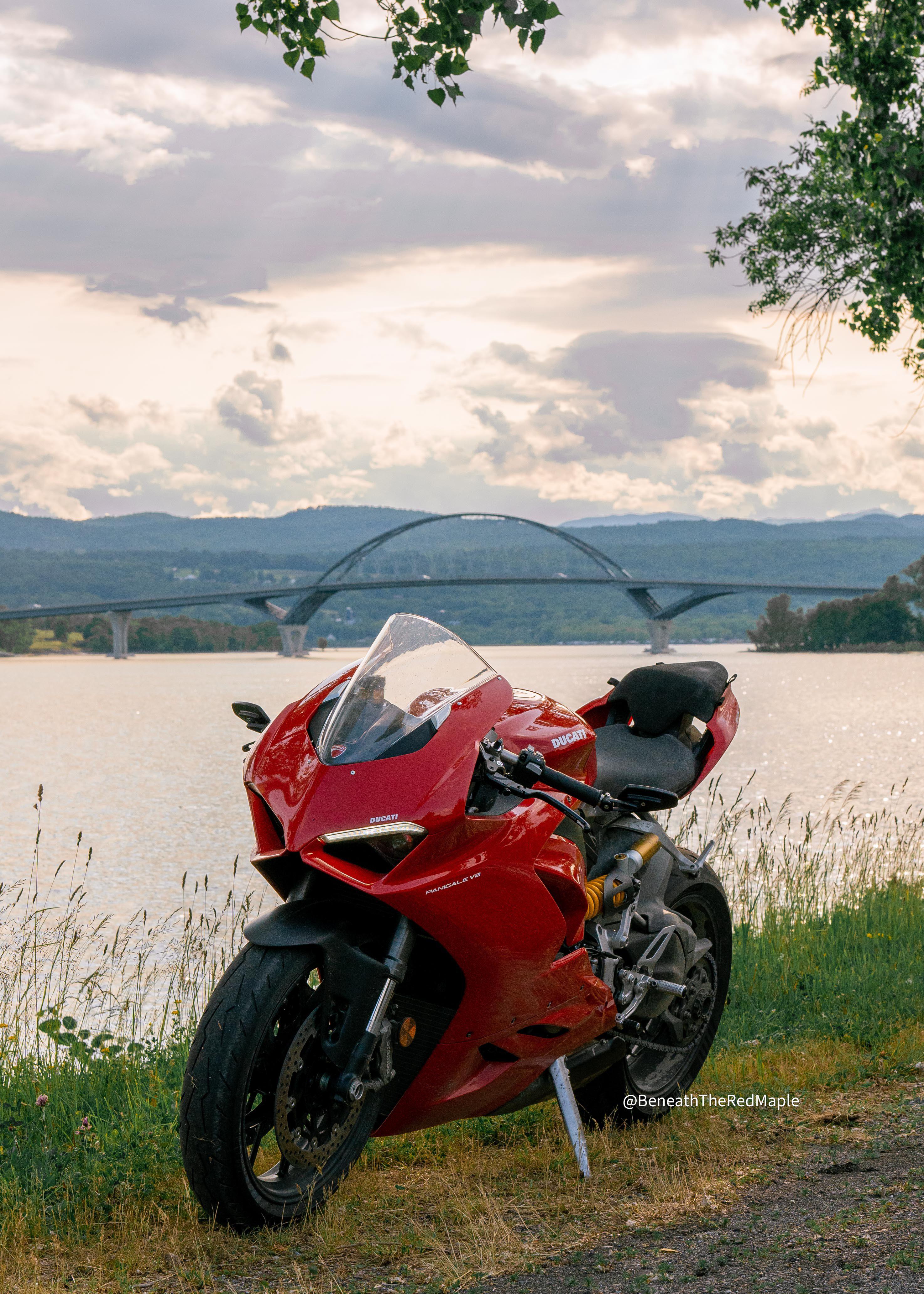 Panigale V2 x Lake Champlain
