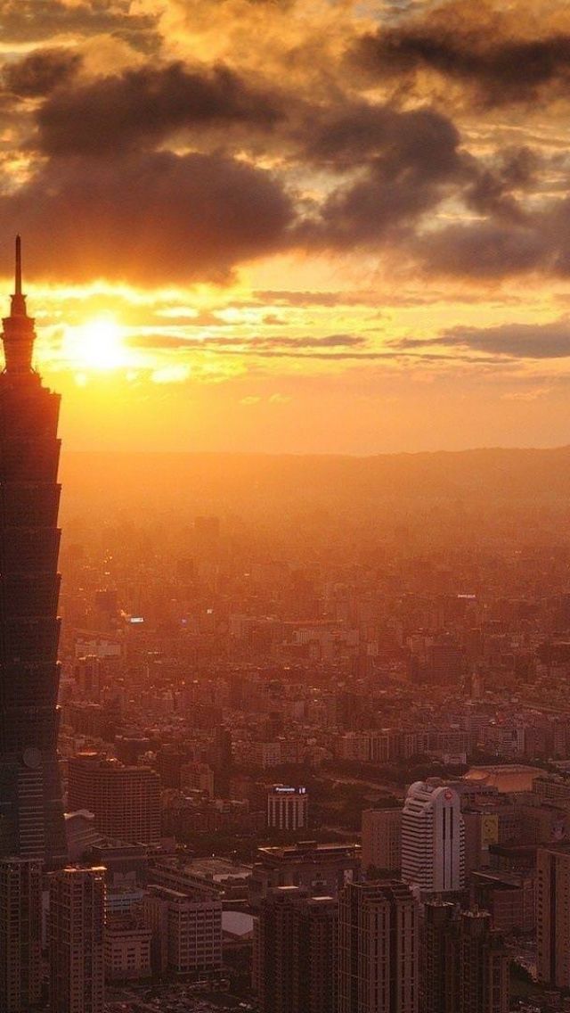 Download free HD wallpaper from above