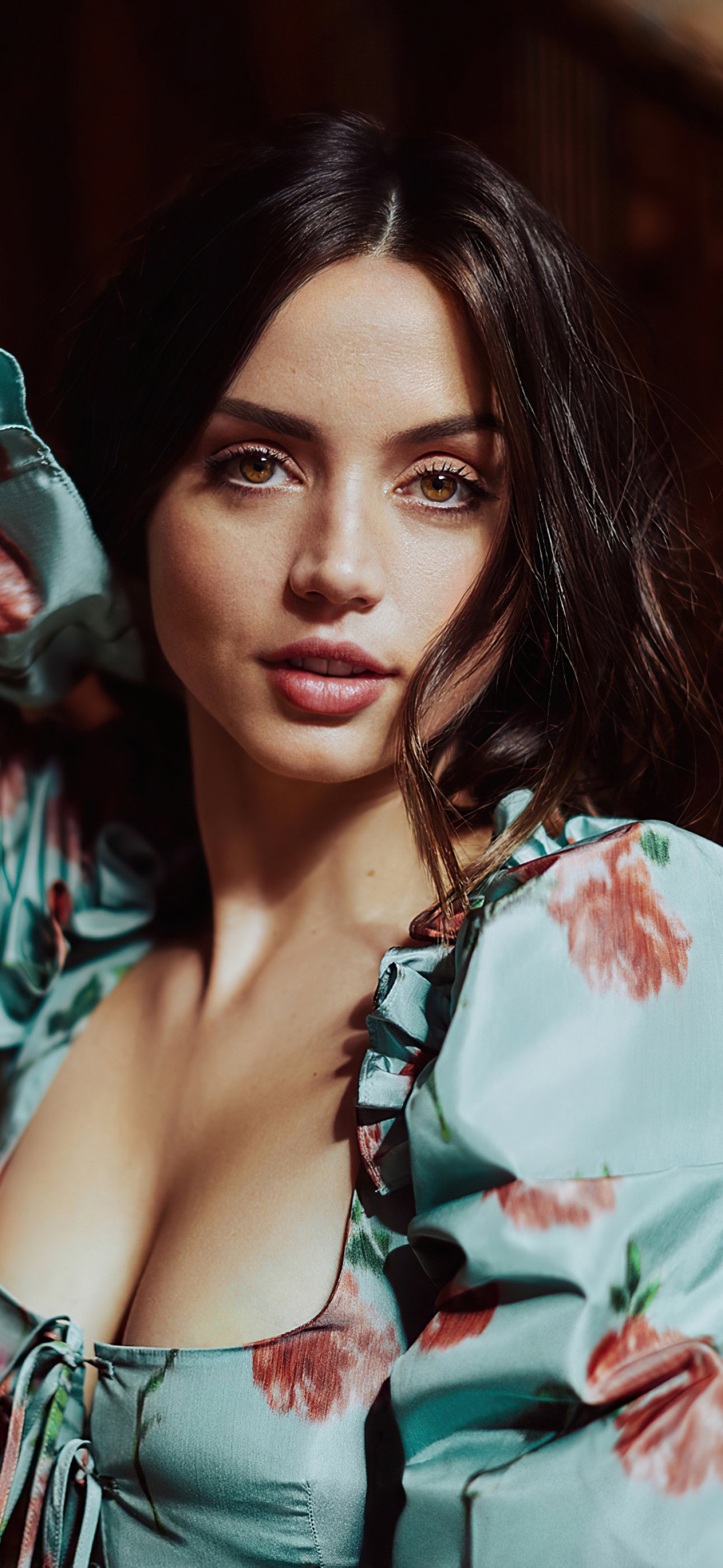 Ana De Armas iPhone 15 Wallpapers - Wallpaper Cave