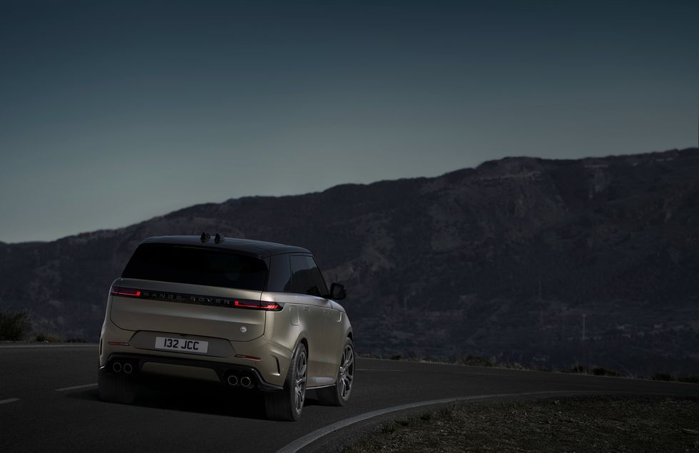 2024 Land Rover Range Rover Sport SV