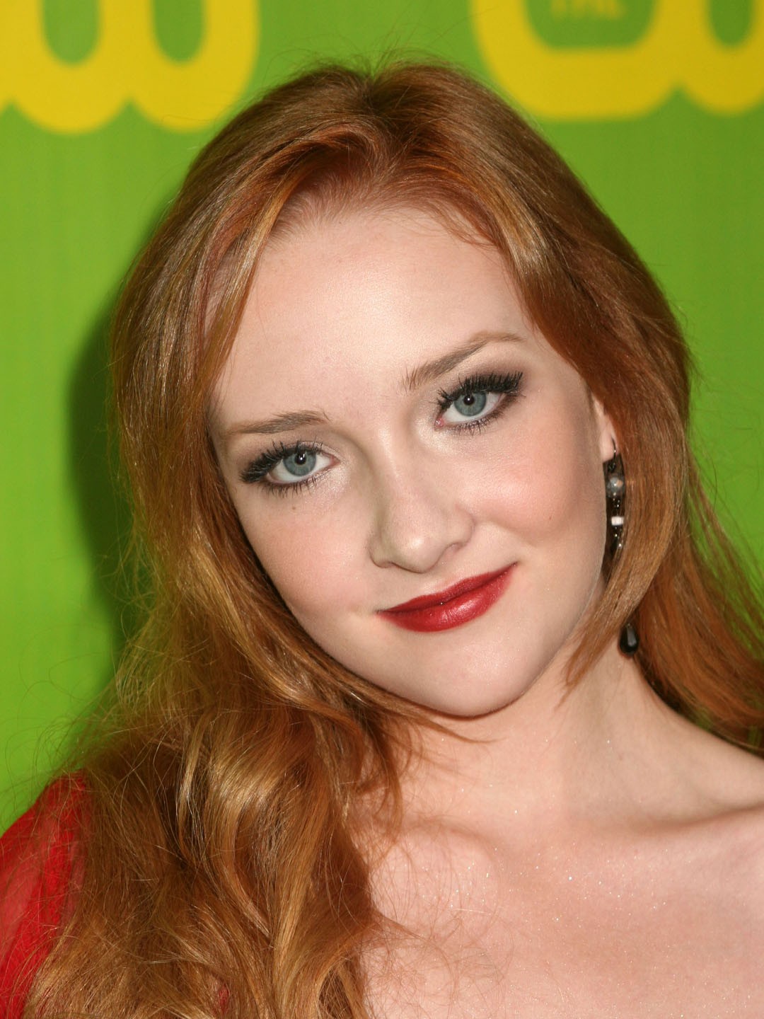 Scarlett Pomers Picture