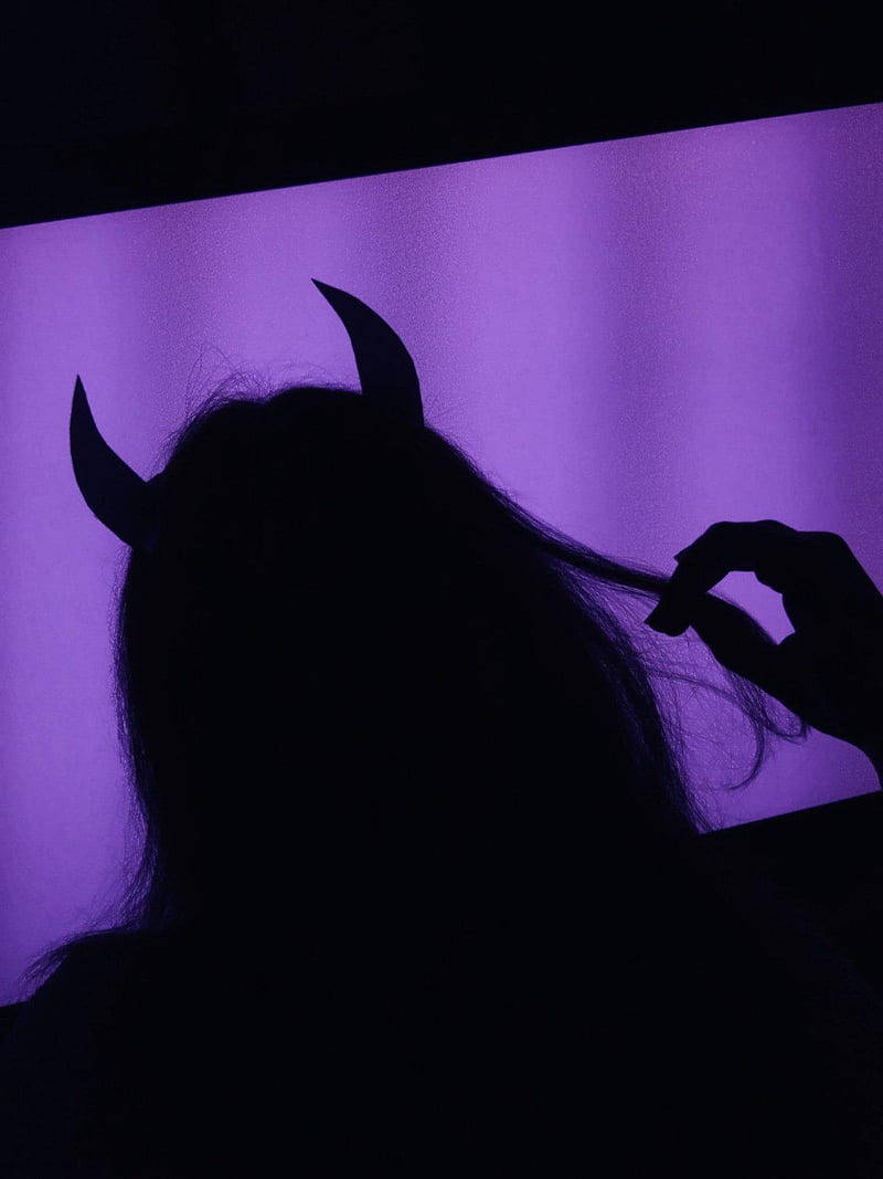 Purple Baddie Wallpaper