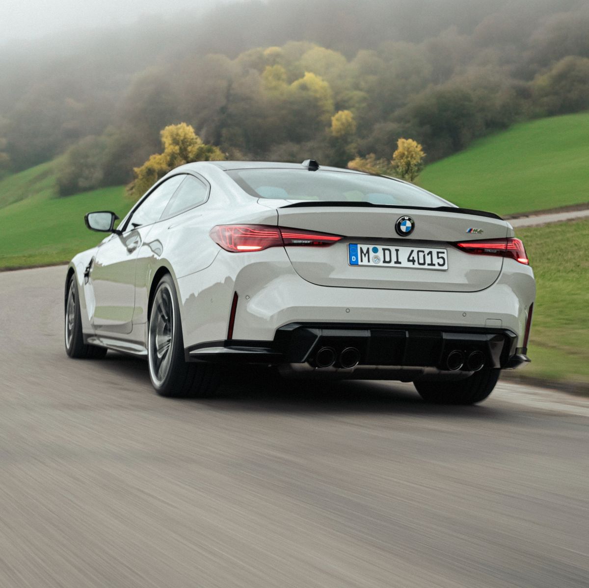 2025 BMW M4 Coupe Photo Gallery