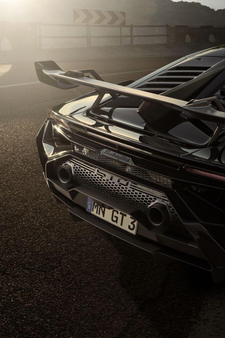 2022 Lamborghini Huracán STO