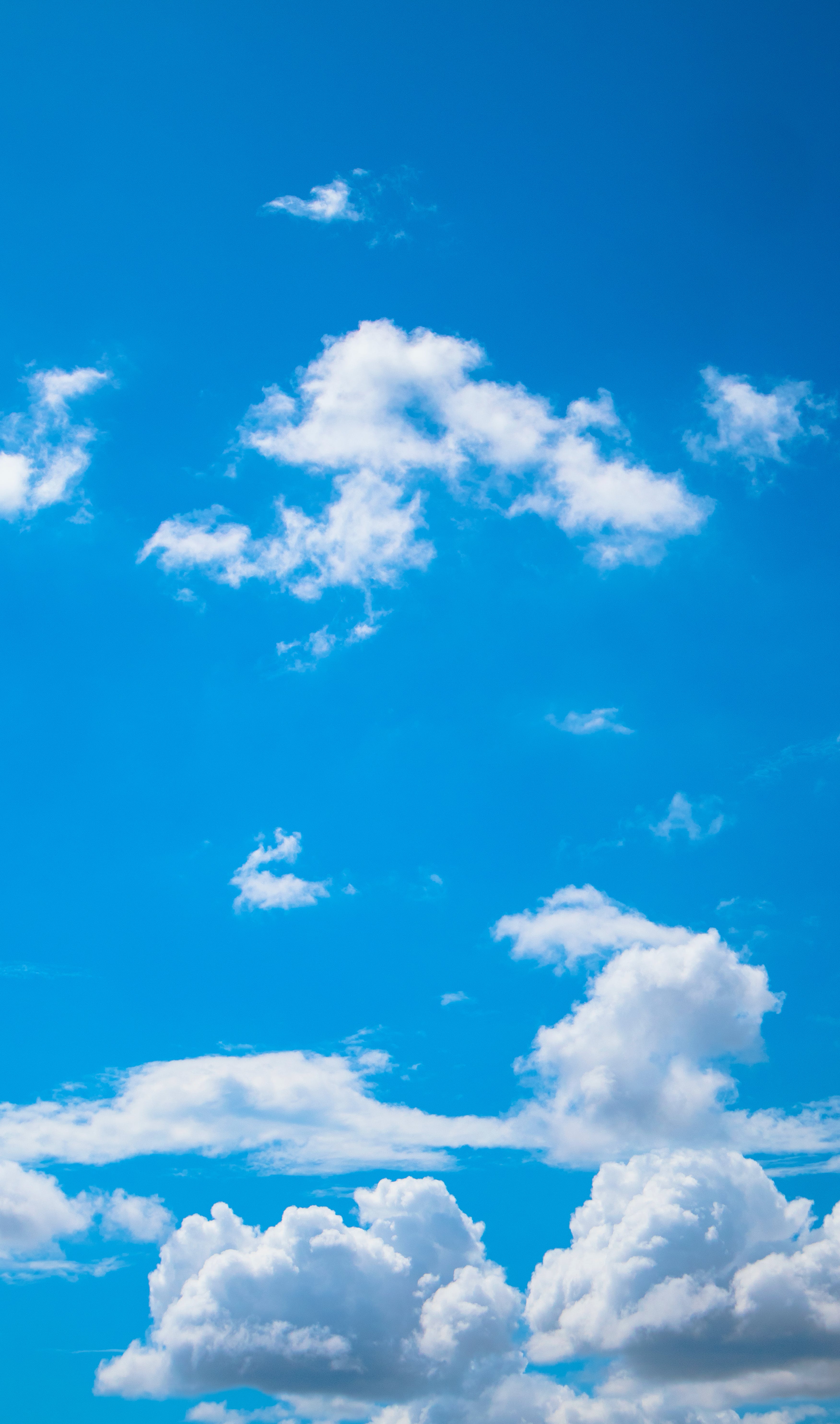 White Clouds and Blue Sky · Free Stock