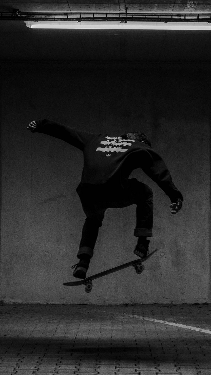 Download wallpaper 800x1420 skateboard