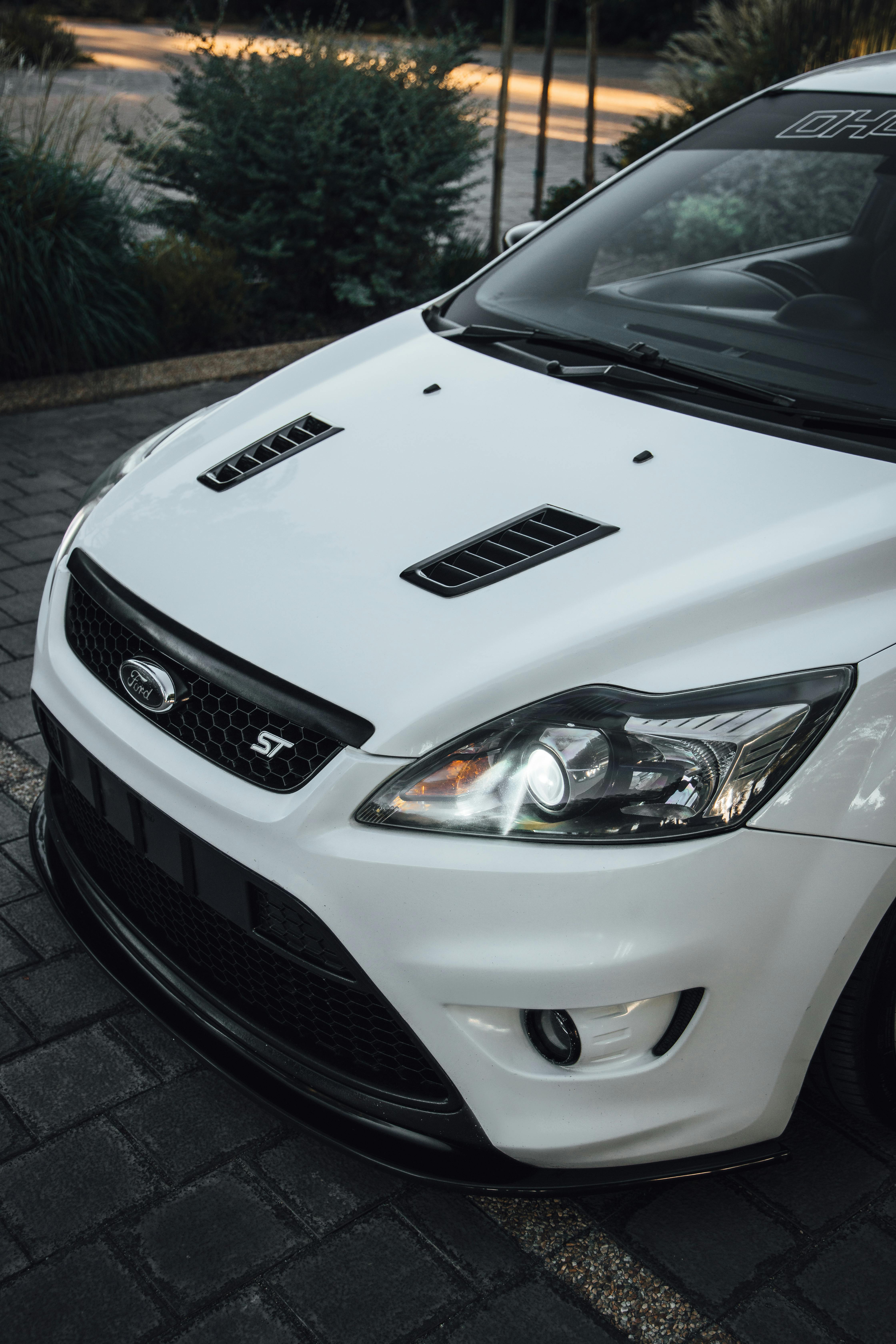 White Car Parked on the Road · Free