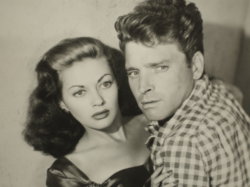 Yvonne de Carlo and Burt Lancaster