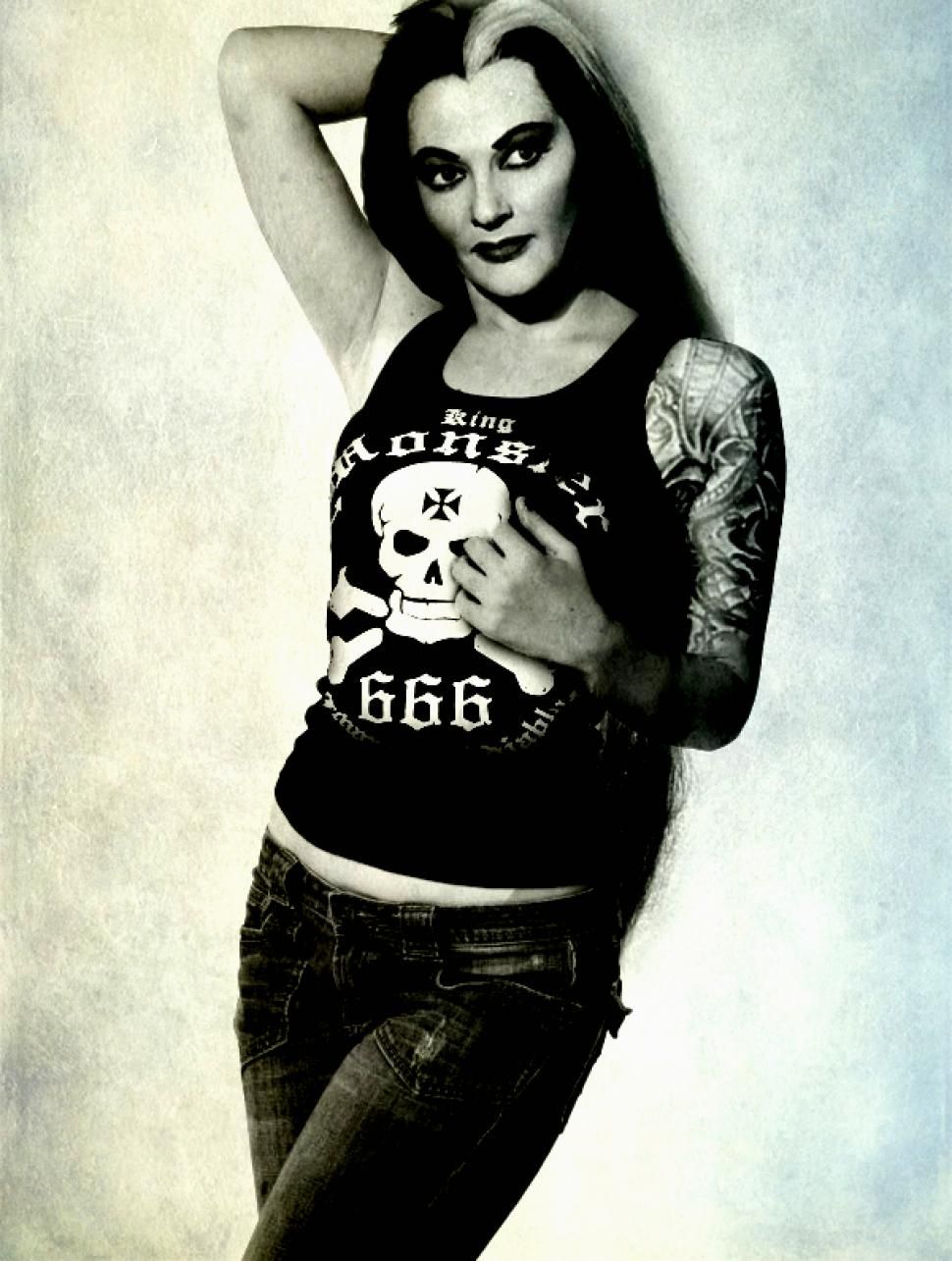 Lily munster, Yvonne de carlo