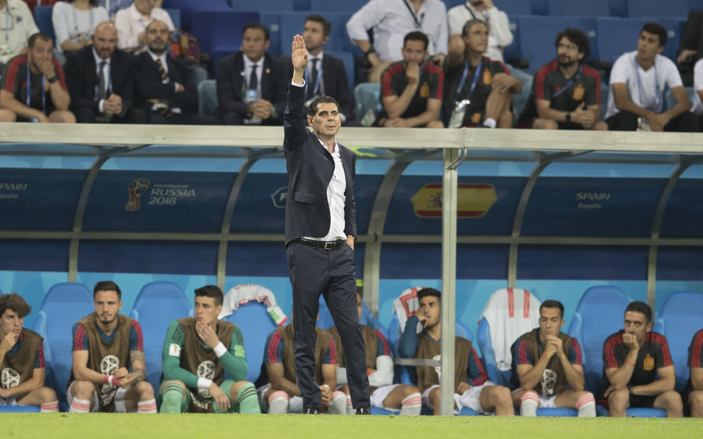Fernando Hierro, directivo de Chivas